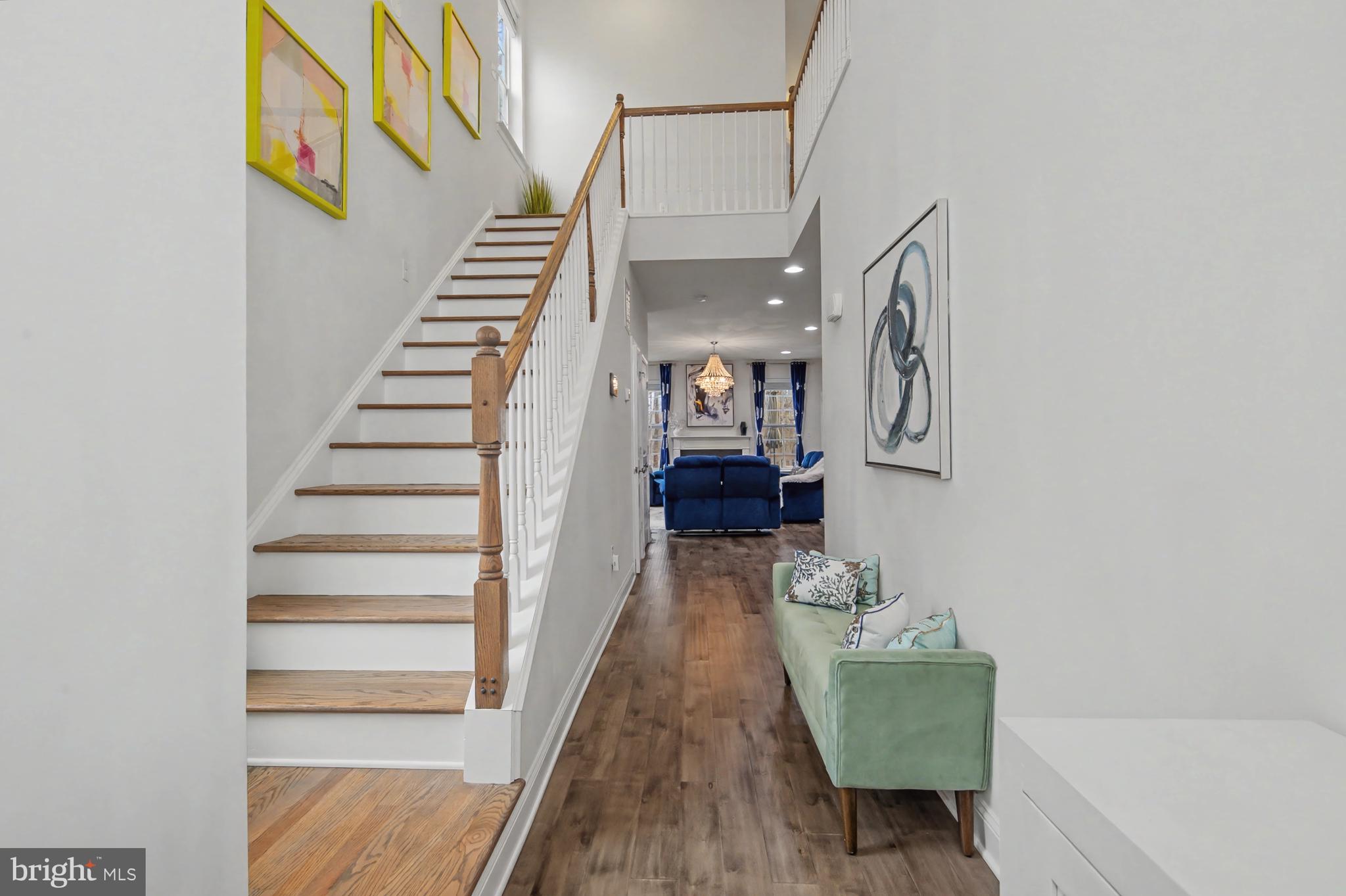 WESTHAMPTON - Residential