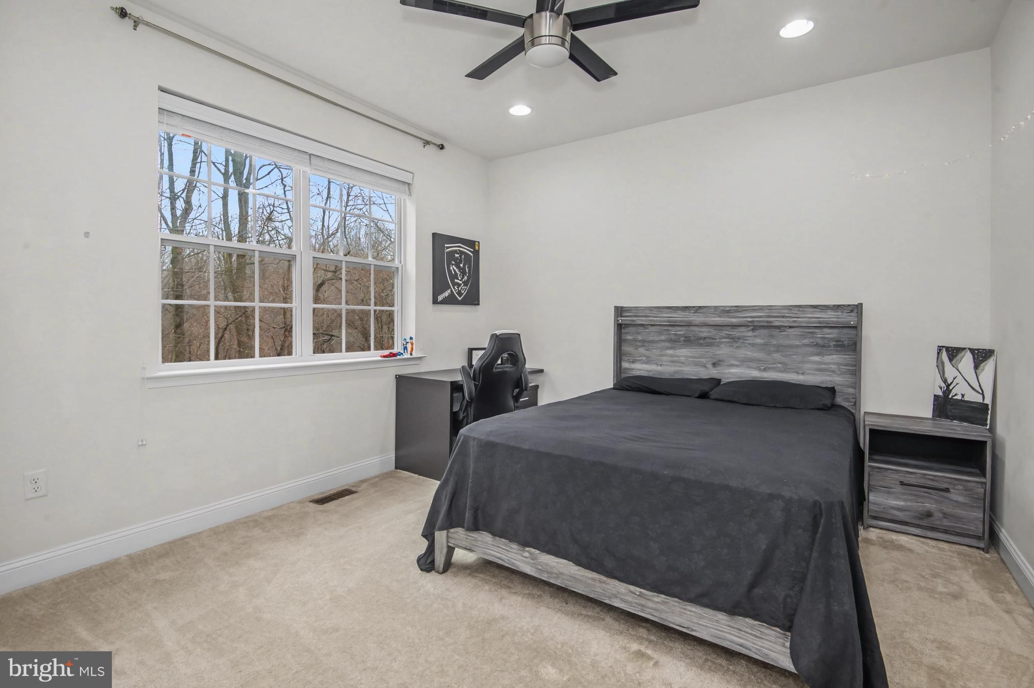 WESTHAMPTON - Residential