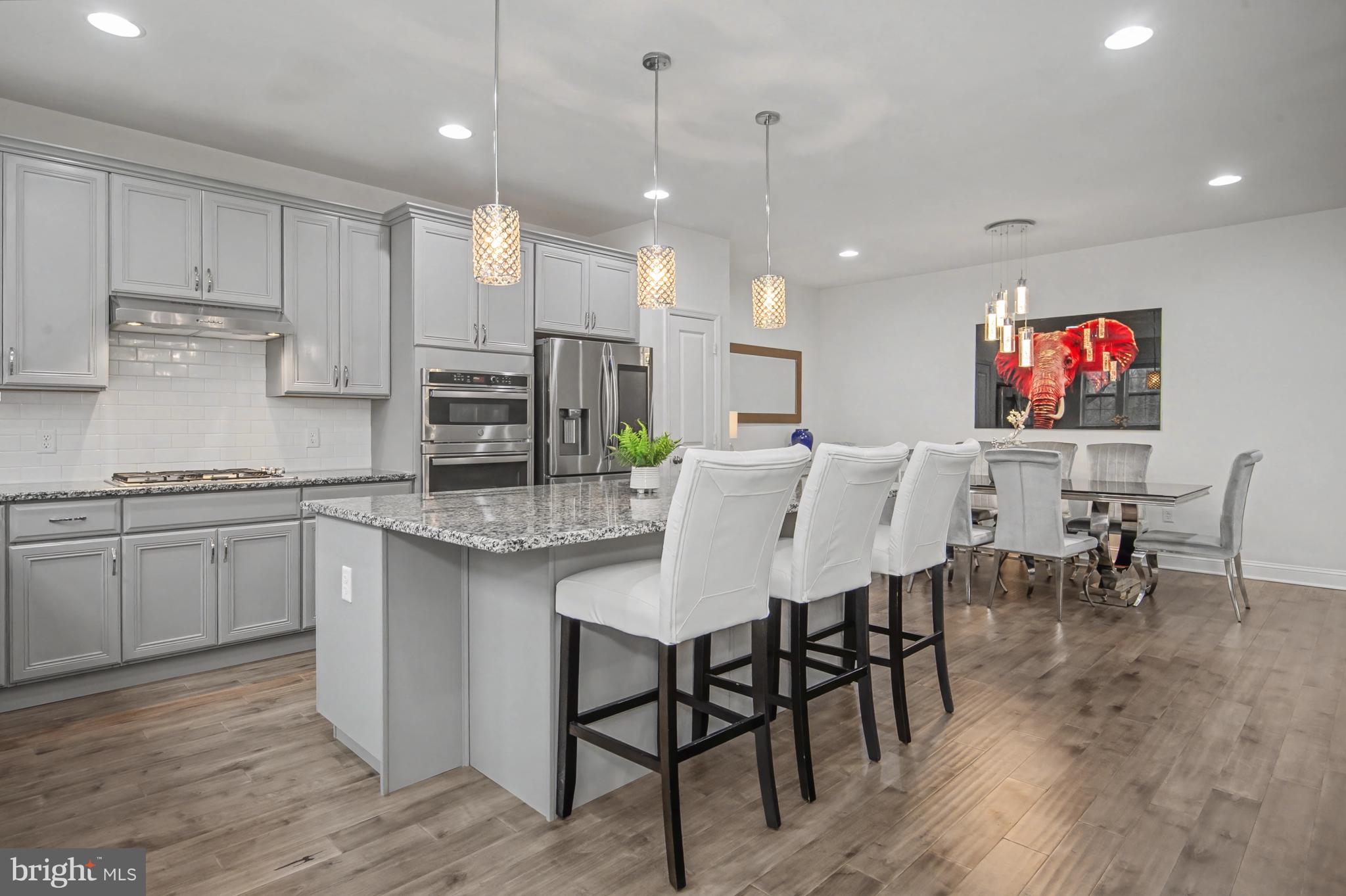 WESTHAMPTON - Residential