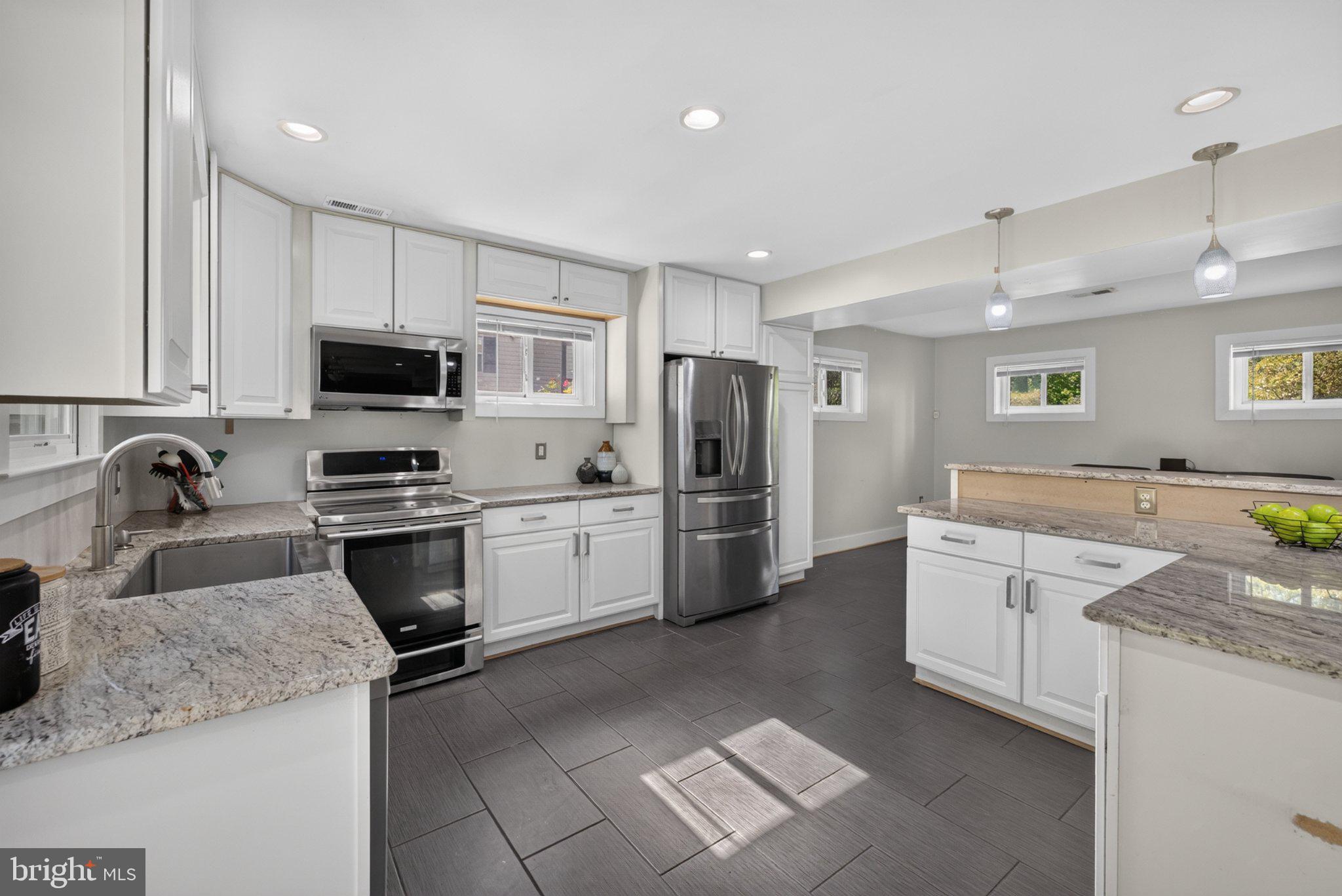 8495 CARDINAL LANE