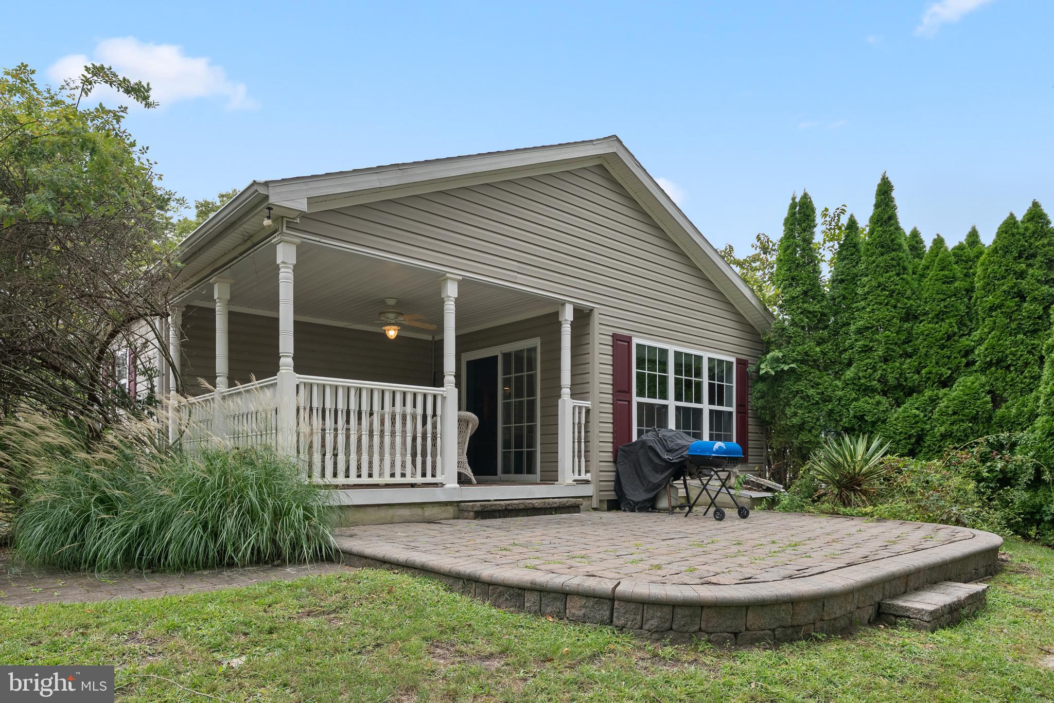 277 GREENBRIAR COURT
