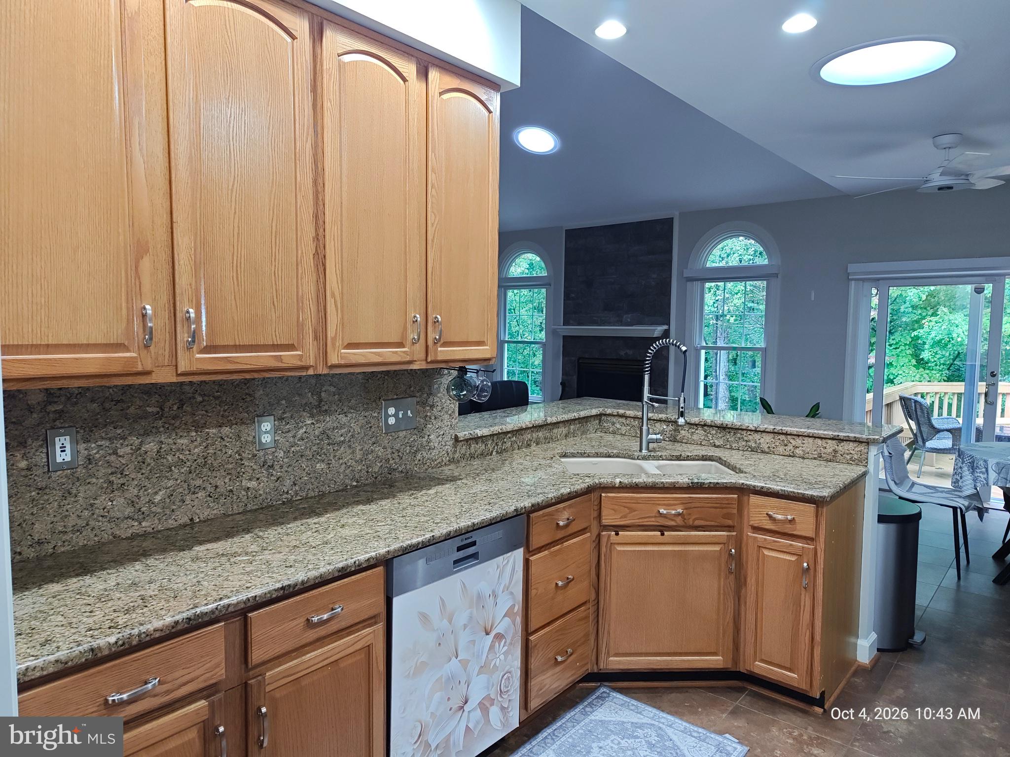 11708 CREST MAPLE DRIVE