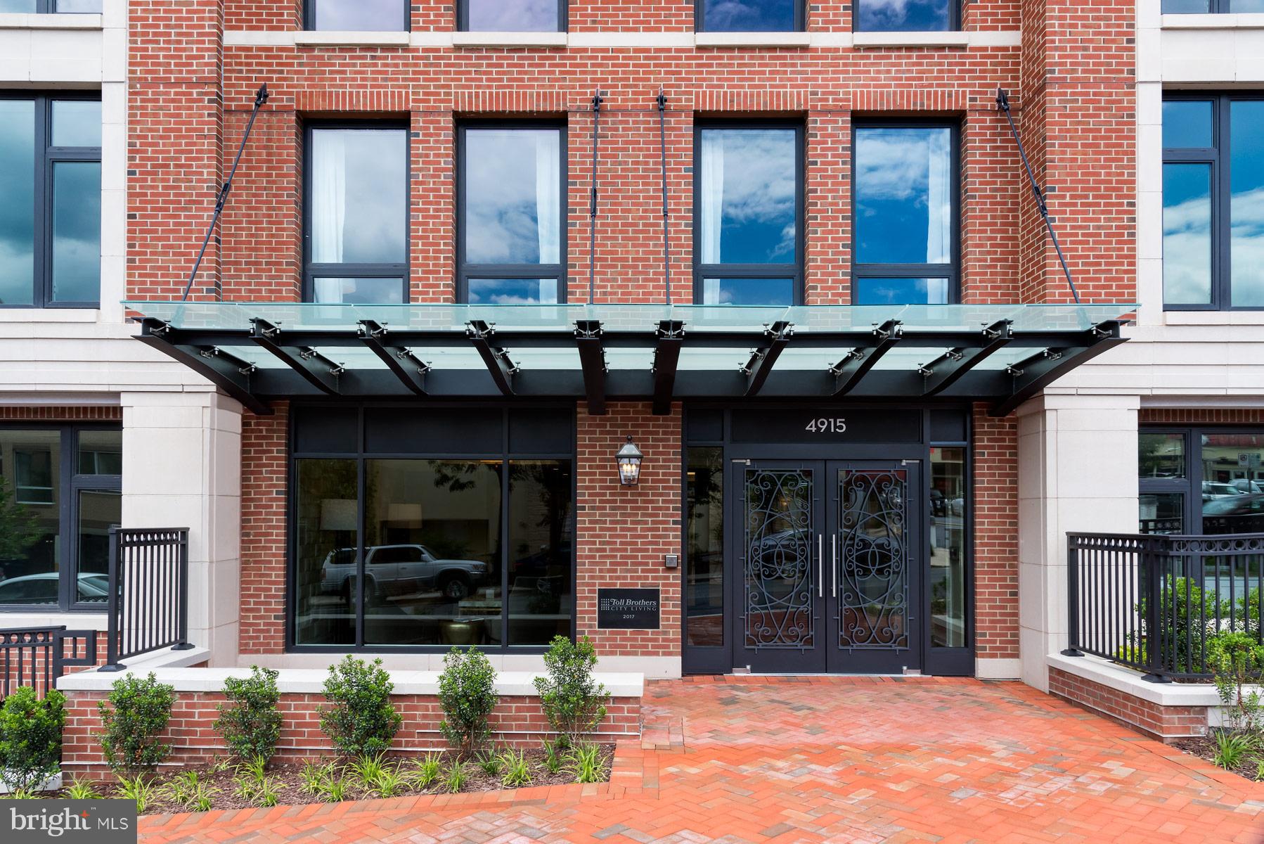 HAMPDEN ROW - Residential