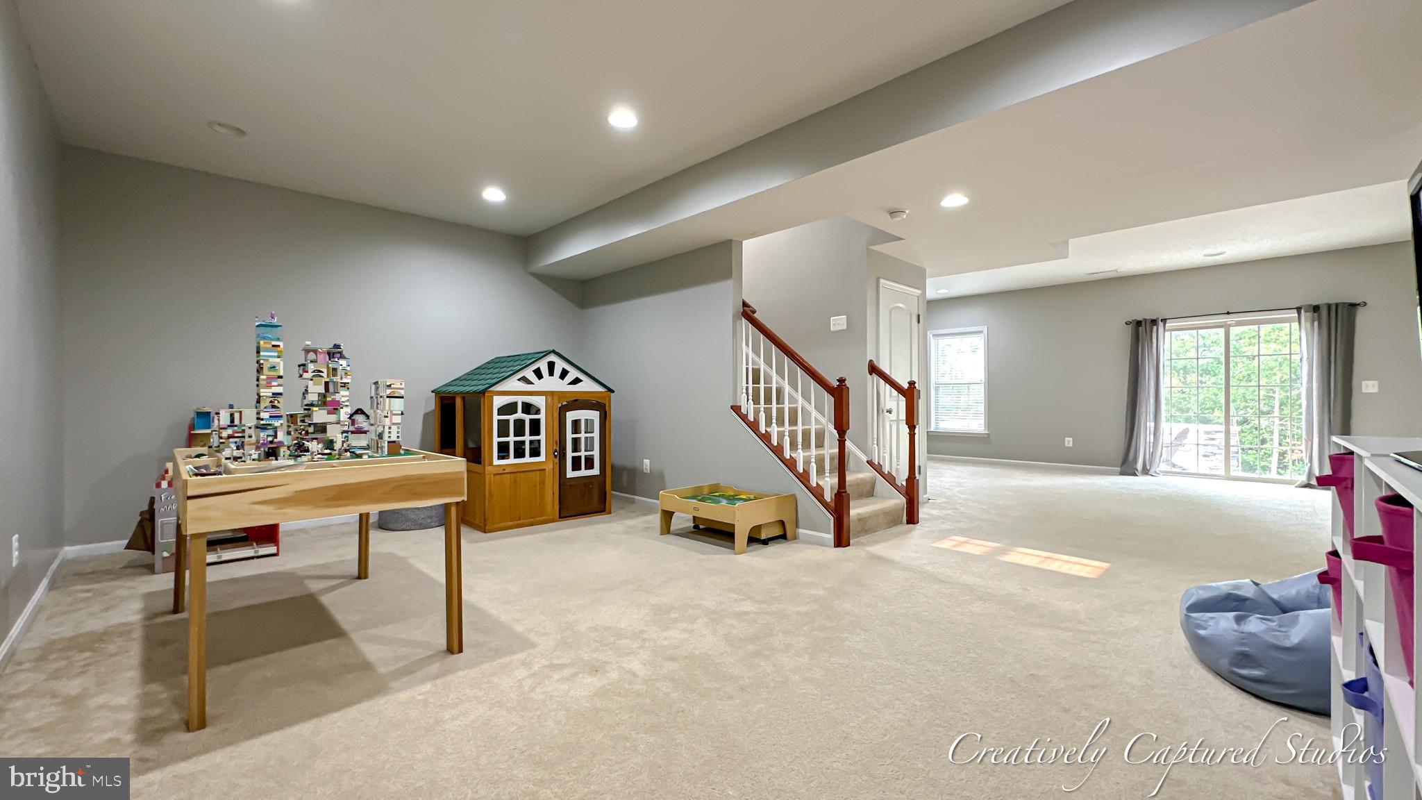 ESTATES AT DEACON HILL - Residential