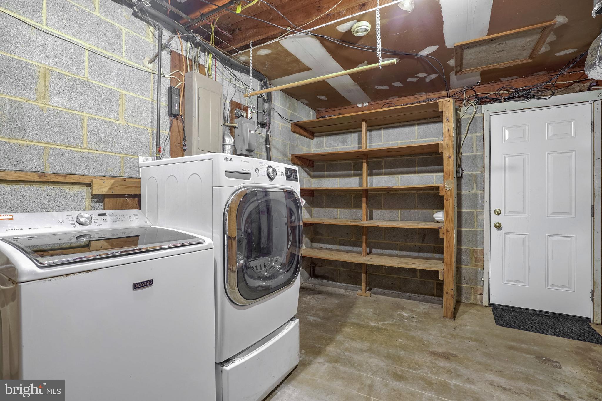 ORANGE HUNT ESTATES - Residential