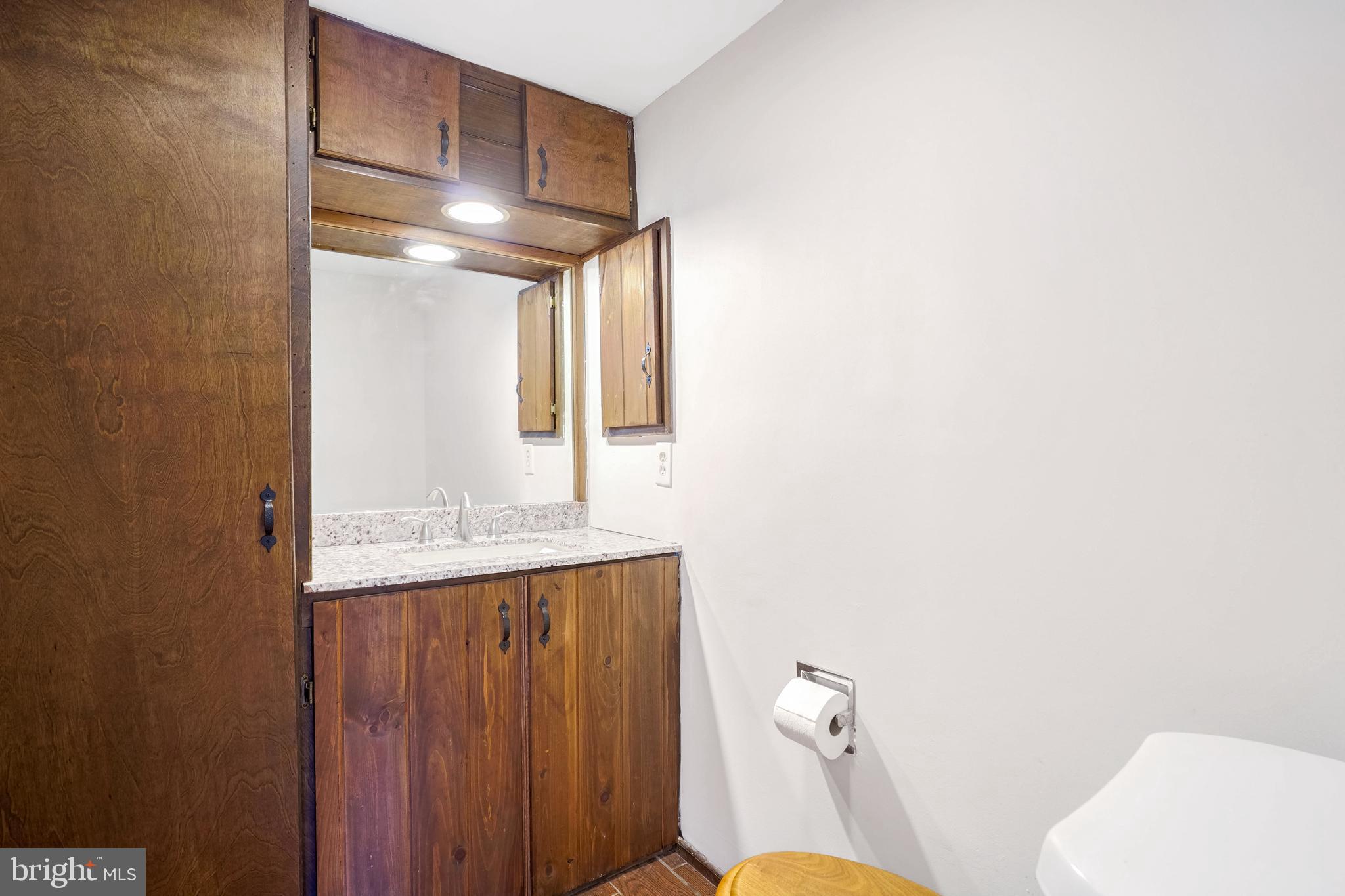 ORANGE HUNT ESTATES - Residential