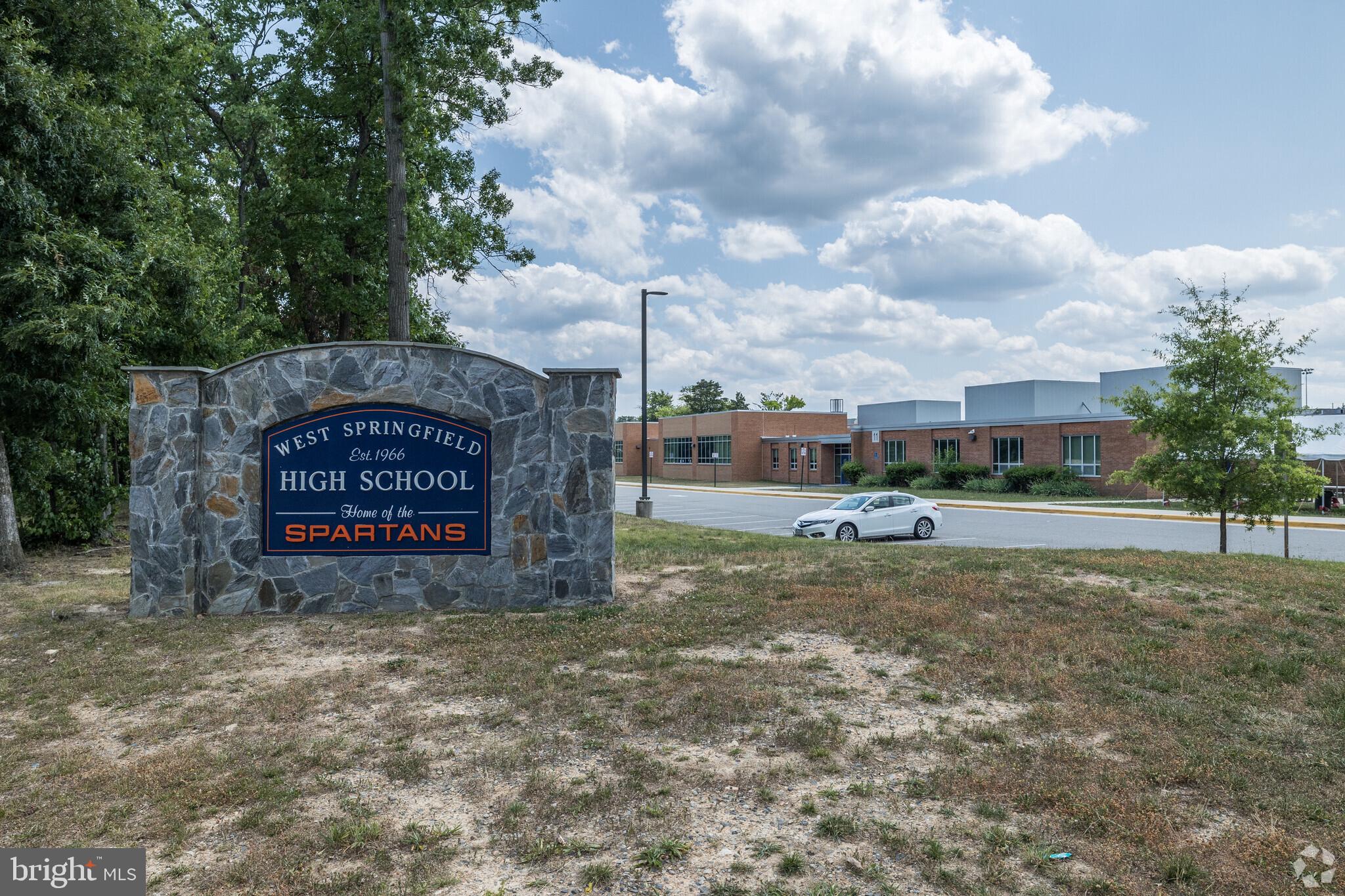 ORANGE HUNT ESTATES - Residential