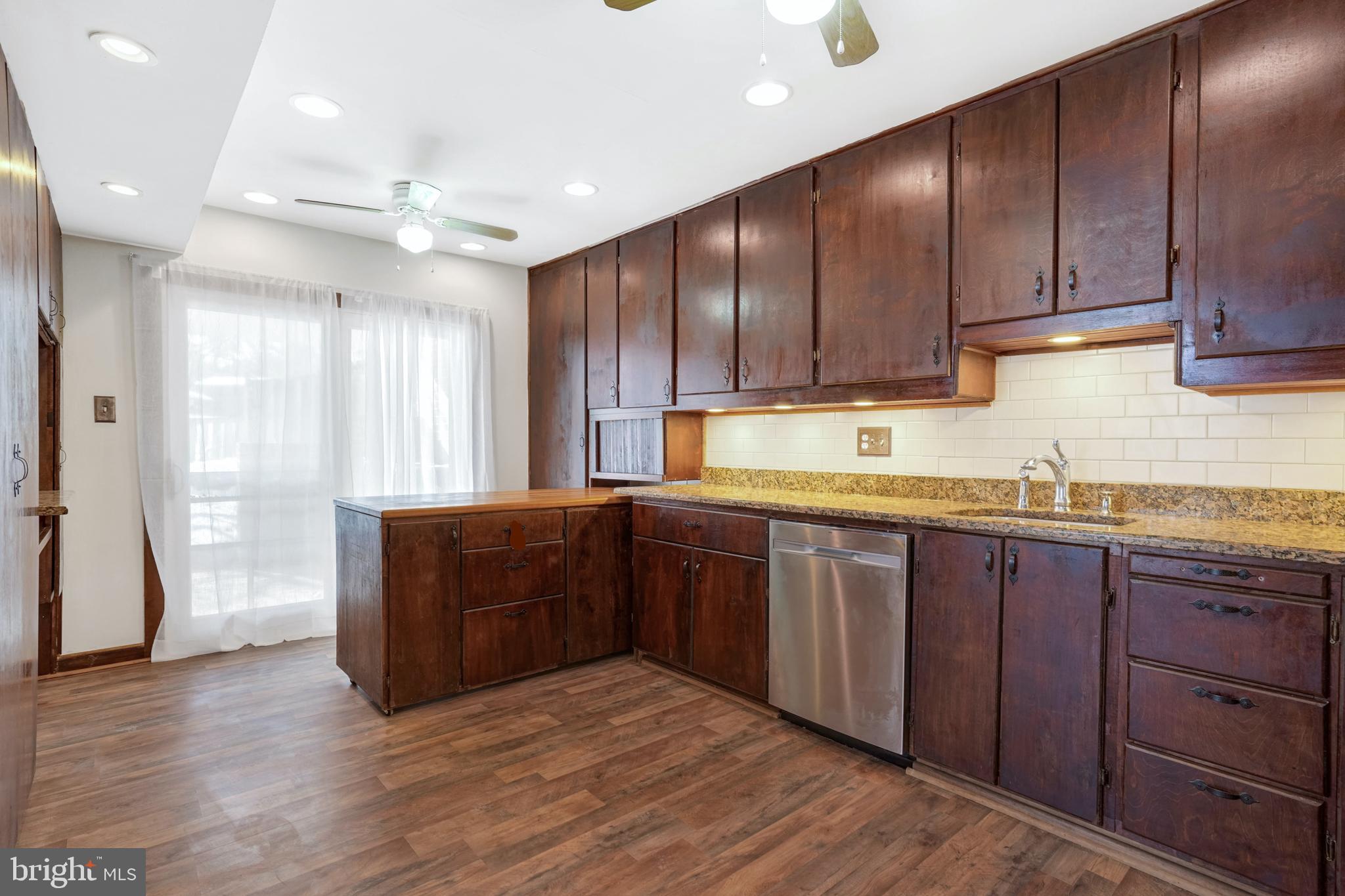 ORANGE HUNT ESTATES - Residential