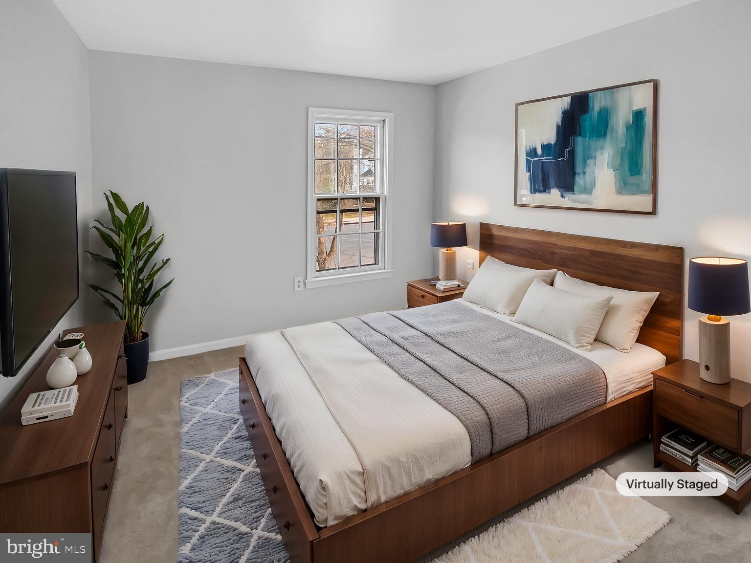 KINGSTON CHASE - Residential