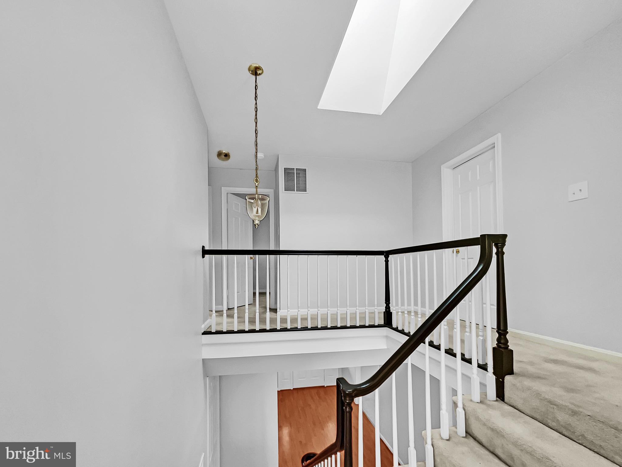 KINGSTON CHASE - Residential