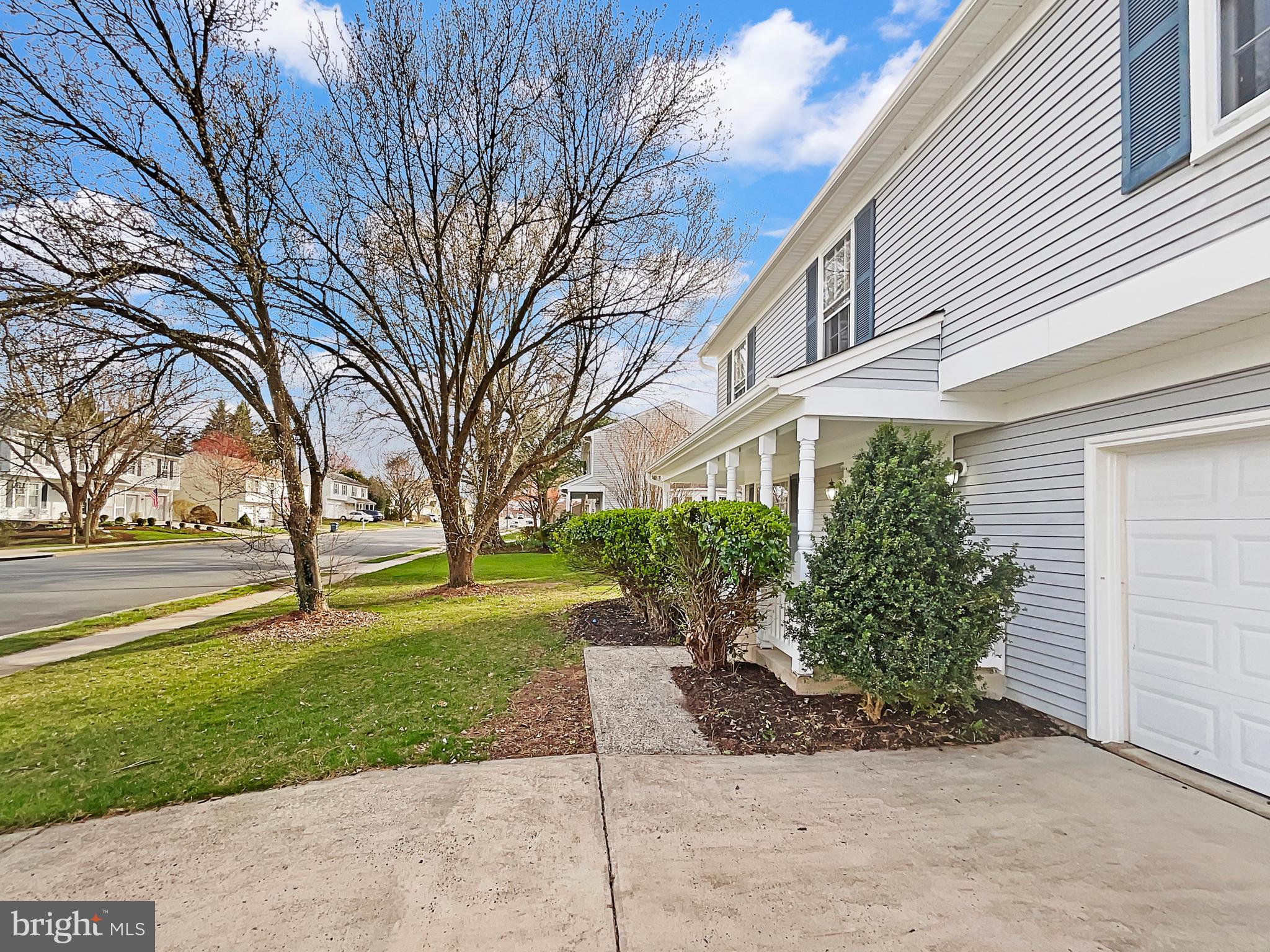 KINGSTON CHASE - Residential