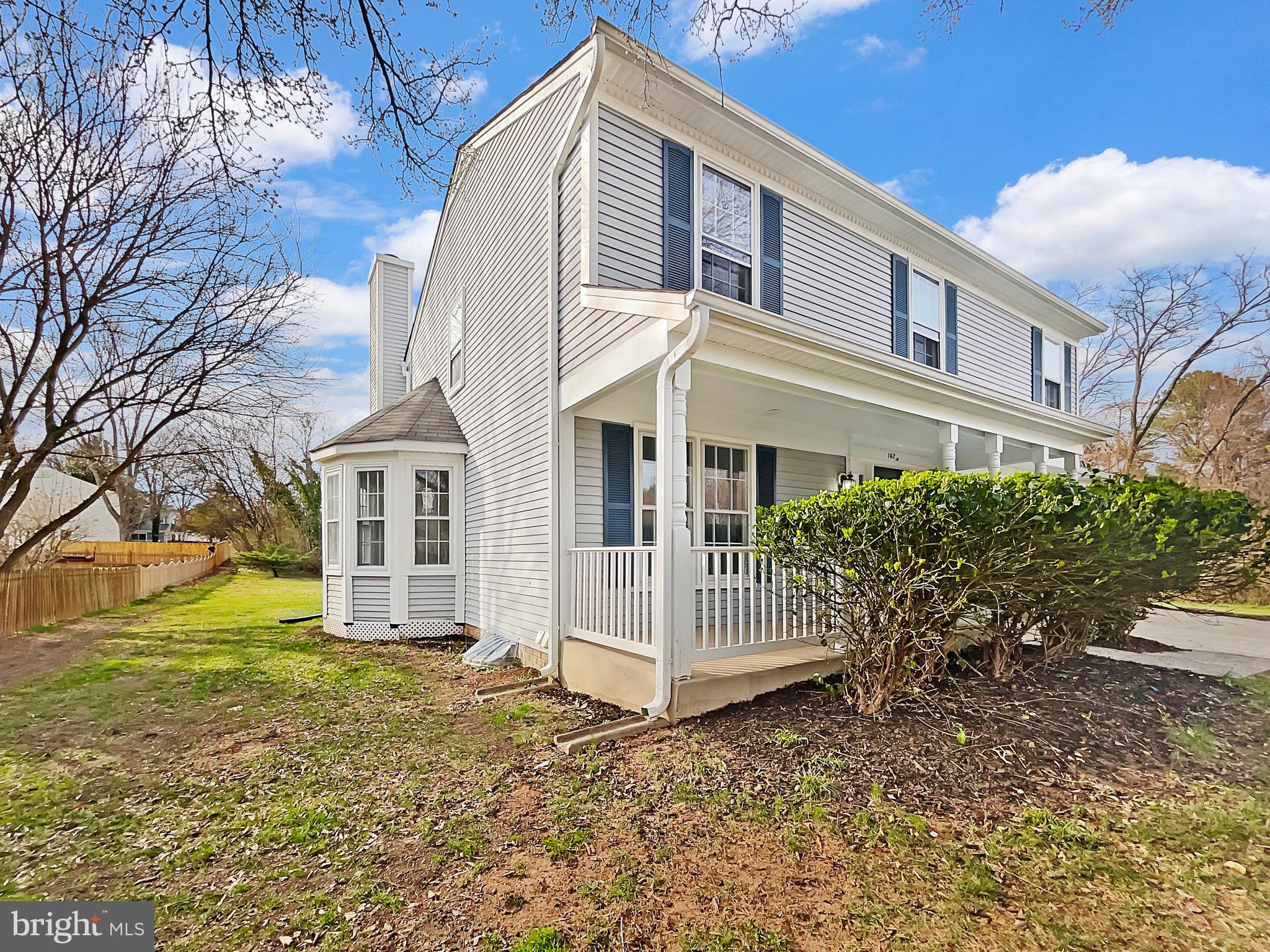 KINGSTON CHASE - Residential