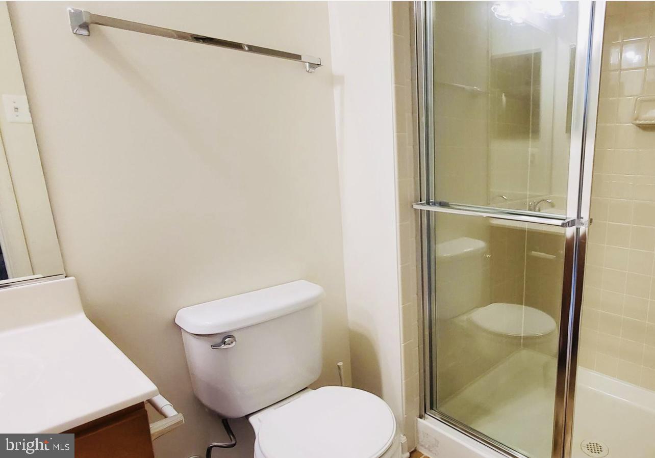 OAK HILL - Residential Lease