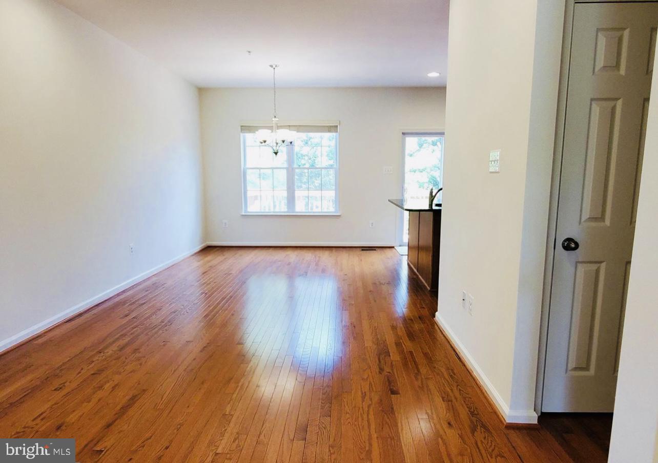 OAK HILL - Residential Lease