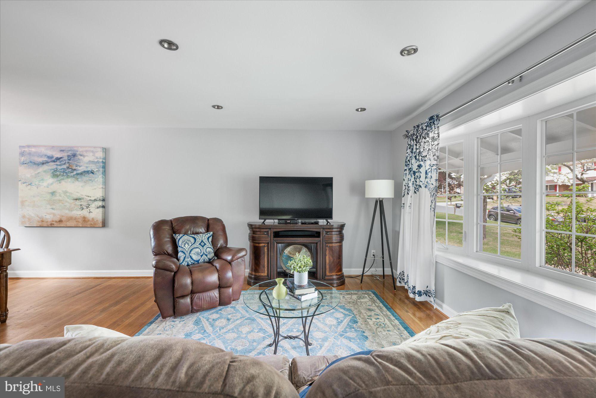 FAIRVIEW ESTATES - Residential