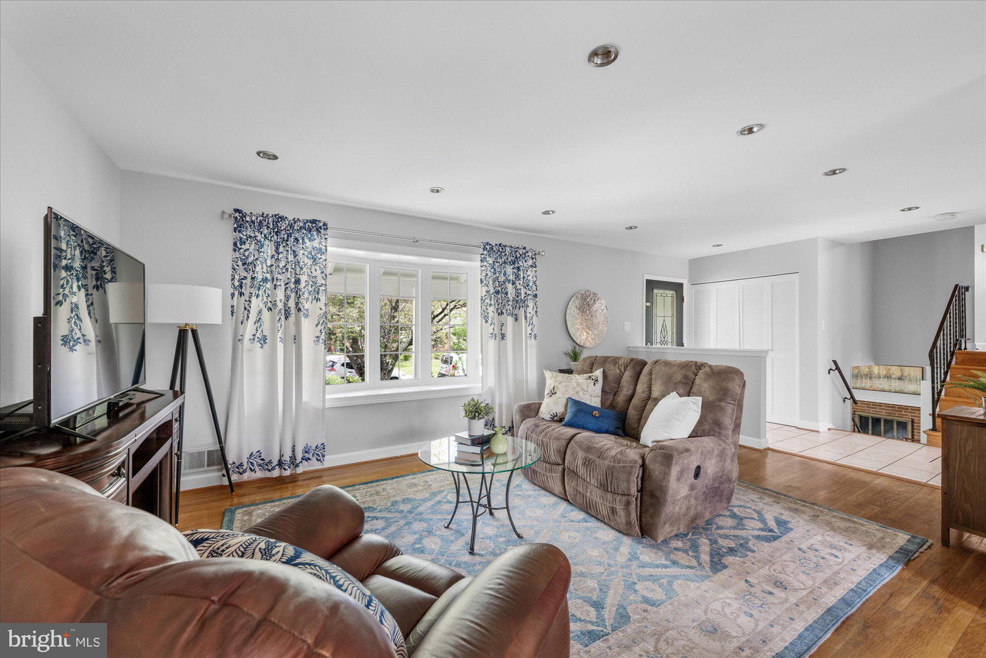 FAIRVIEW ESTATES - Residential