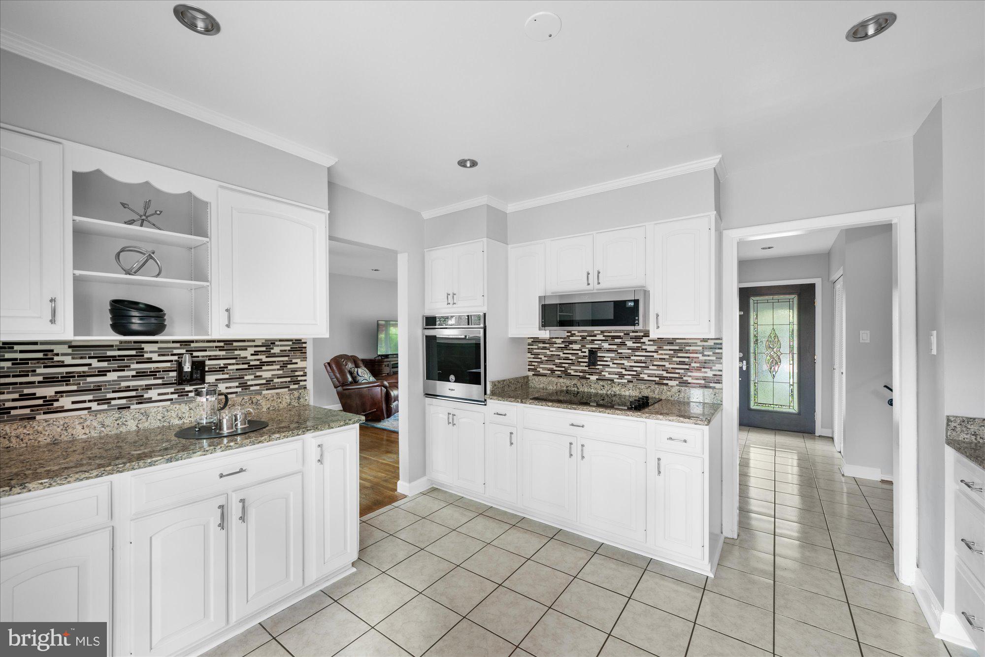 FAIRVIEW ESTATES - Residential