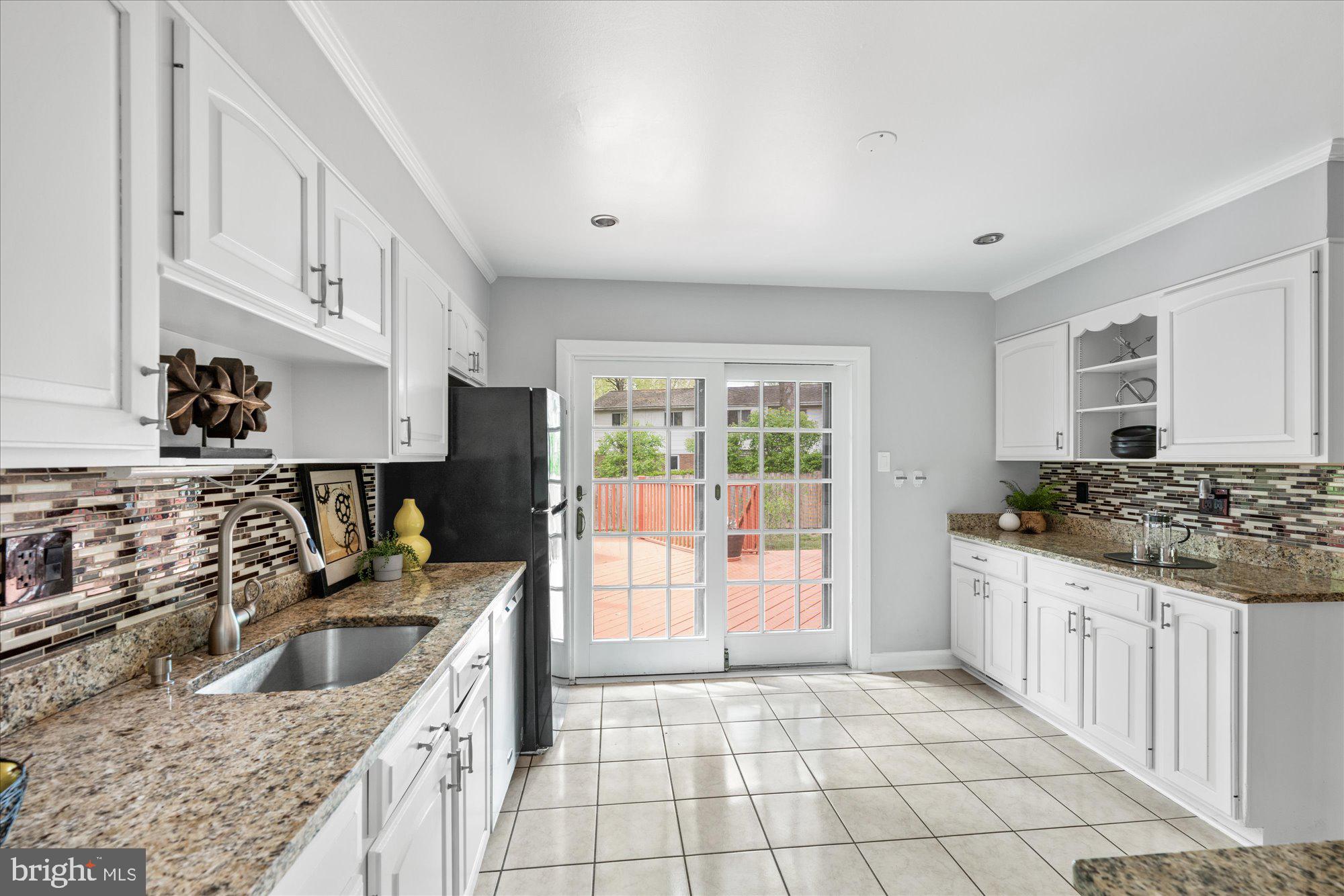 FAIRVIEW ESTATES - Residential