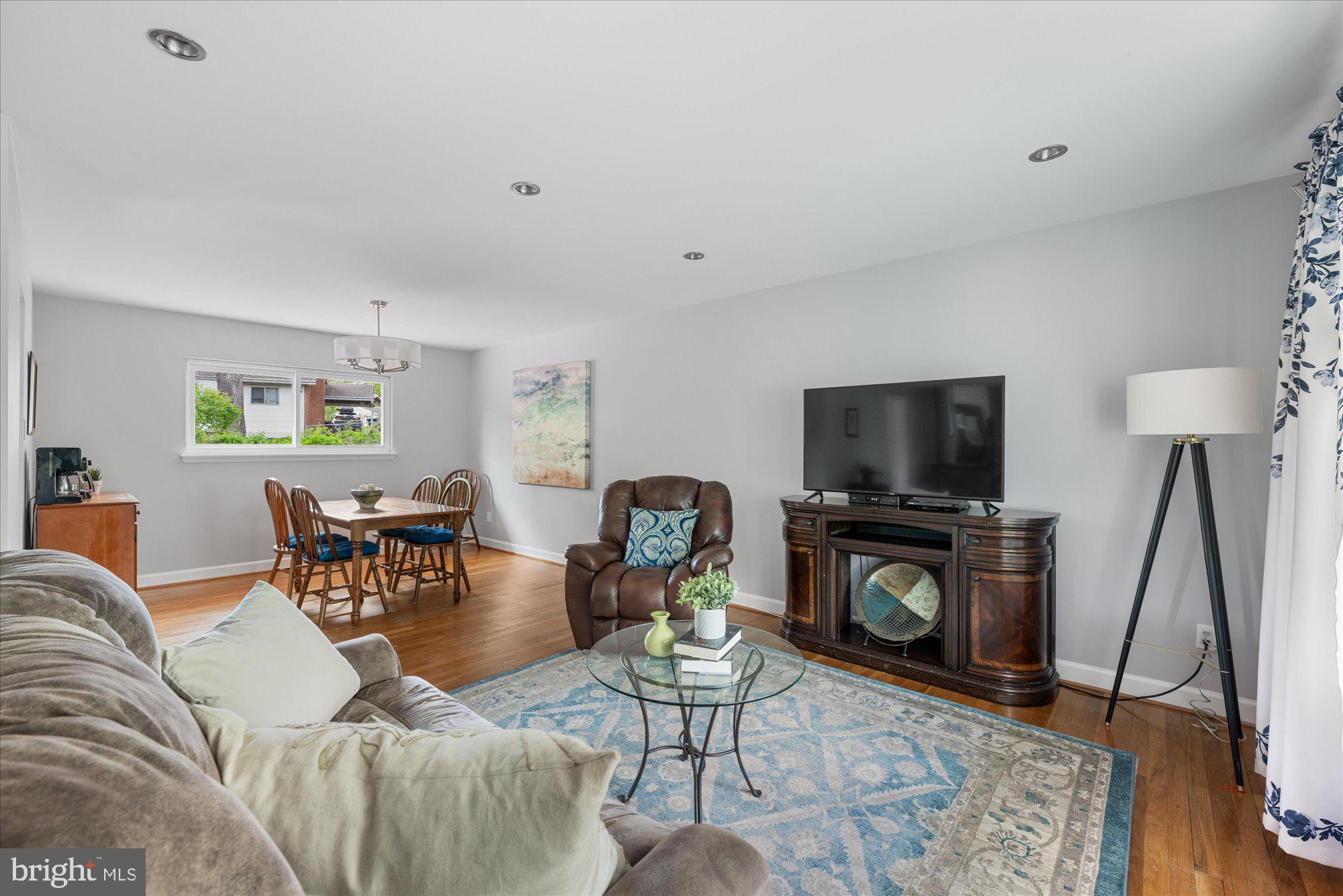 FAIRVIEW ESTATES - Residential