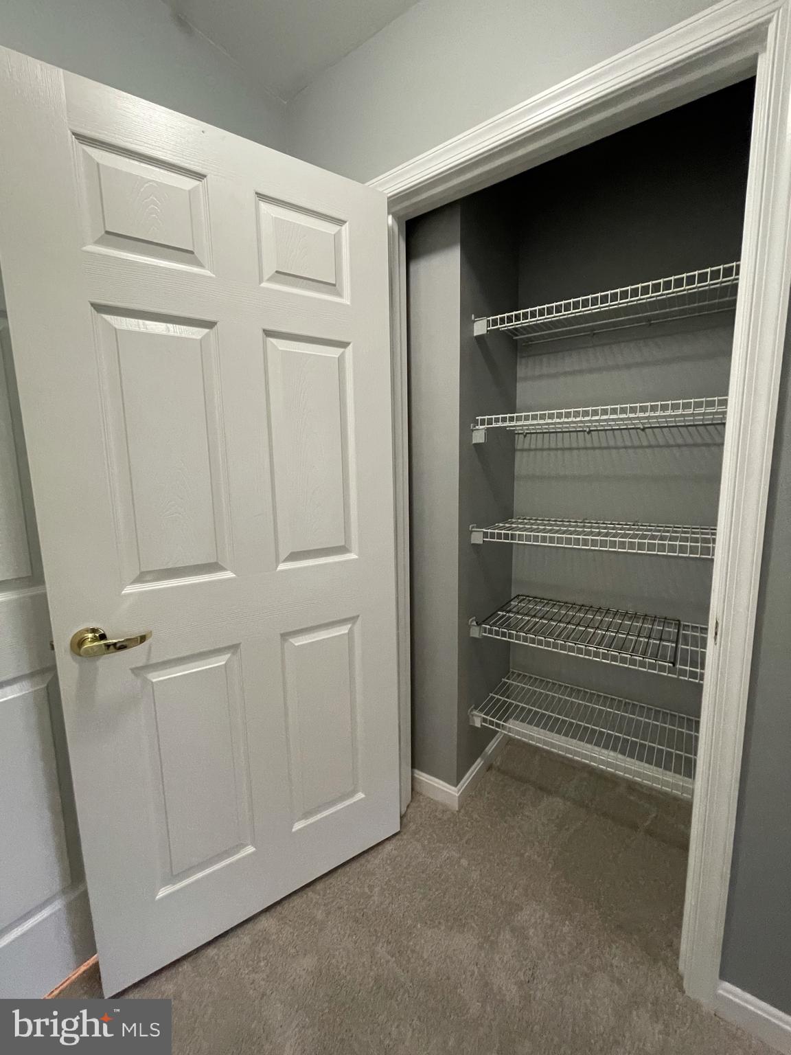 STRATFORD PARK - Residential Lease