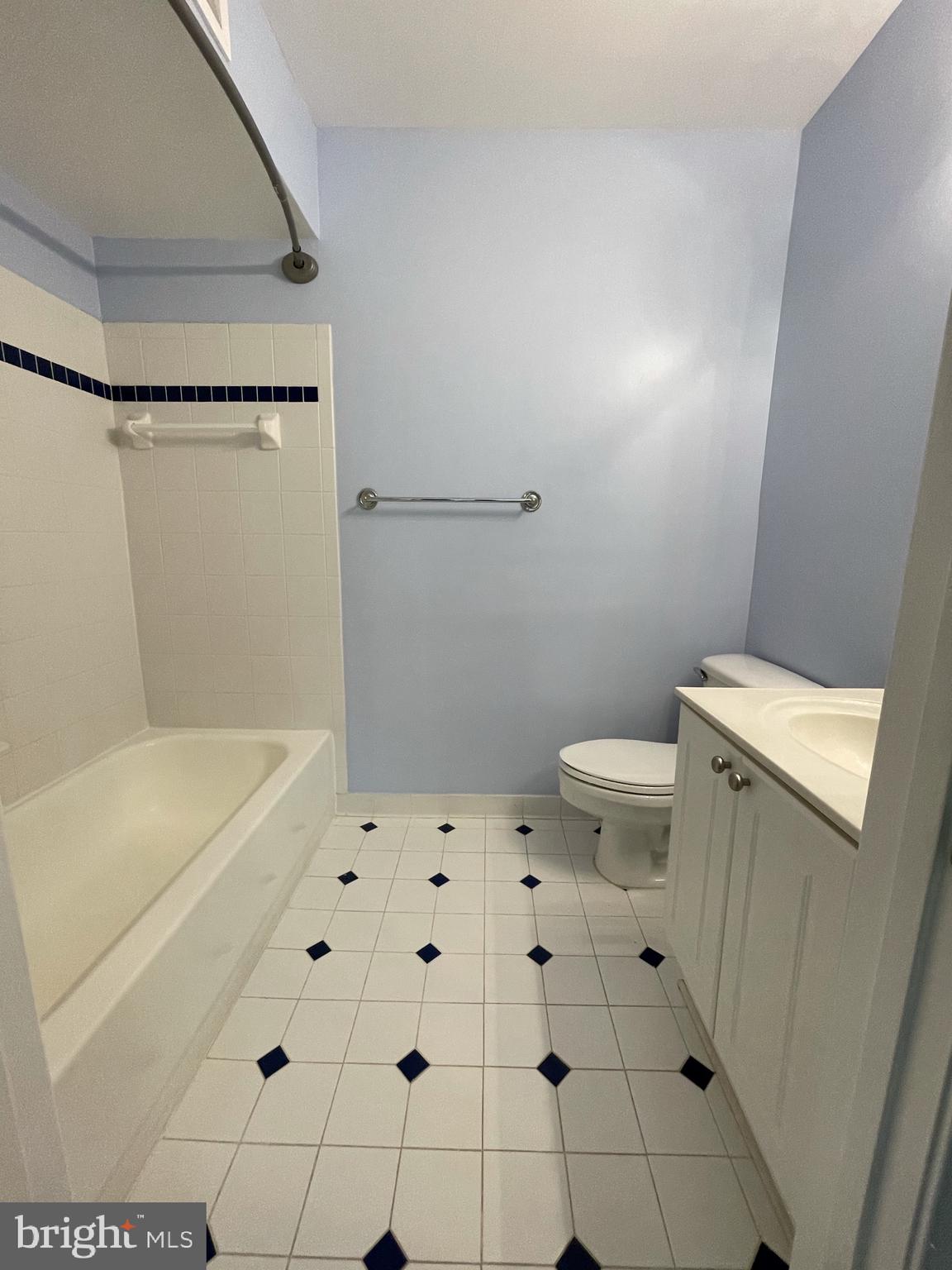 STRATFORD PARK - Residential Lease