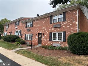 PEMBROOKE - Residential Lease