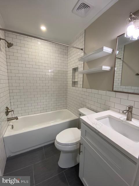 PEMBROOKE - Residential Lease