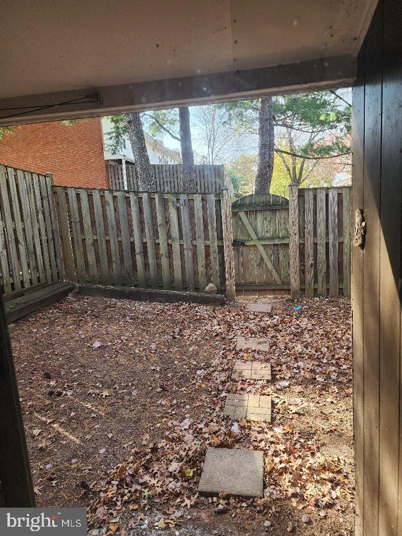 PEMBROOKE - Residential Lease