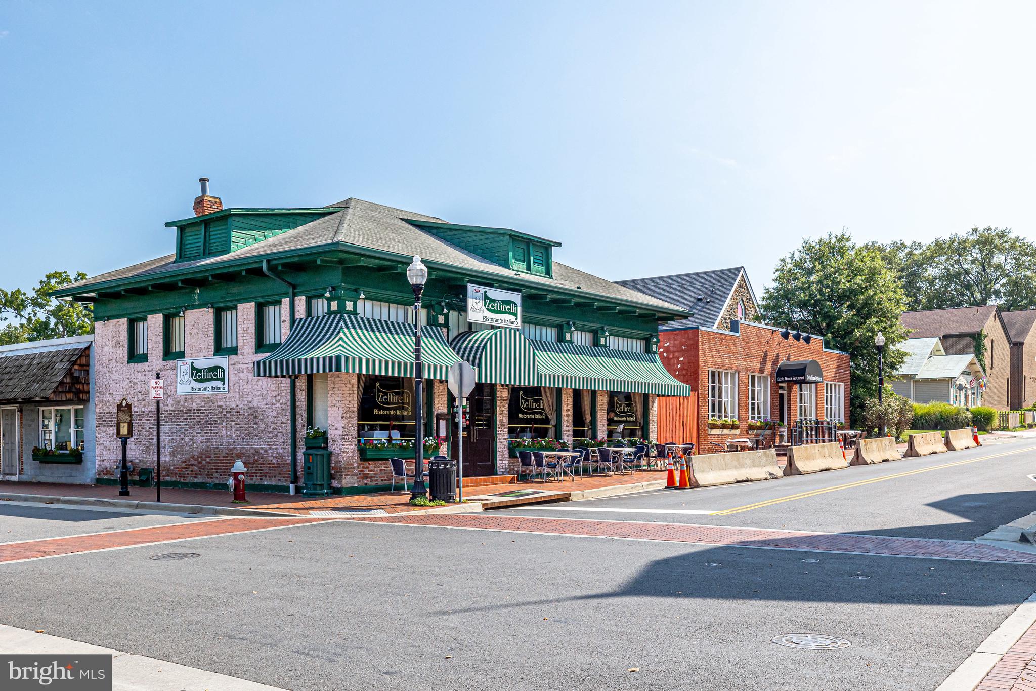 VAN VLECKS - Residential