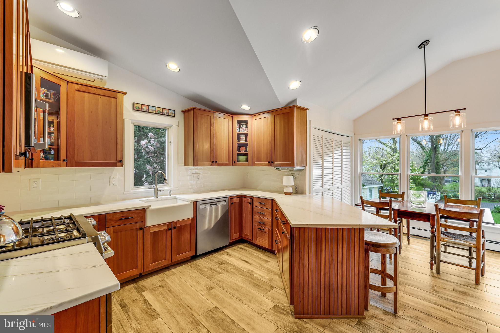 VAN VLECKS - Residential