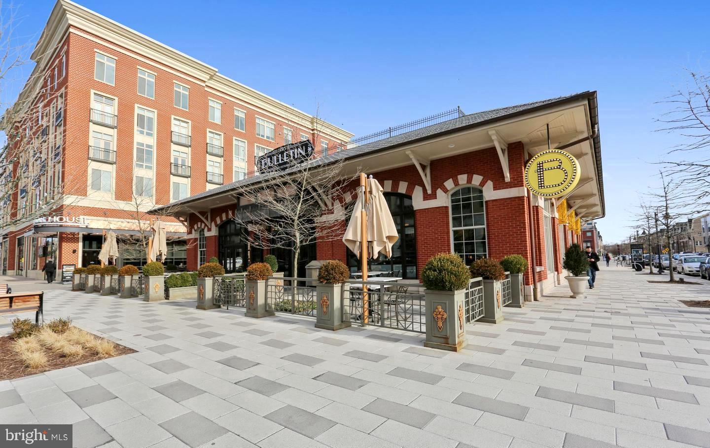 SHADY GROVE VILLAGE - Residential