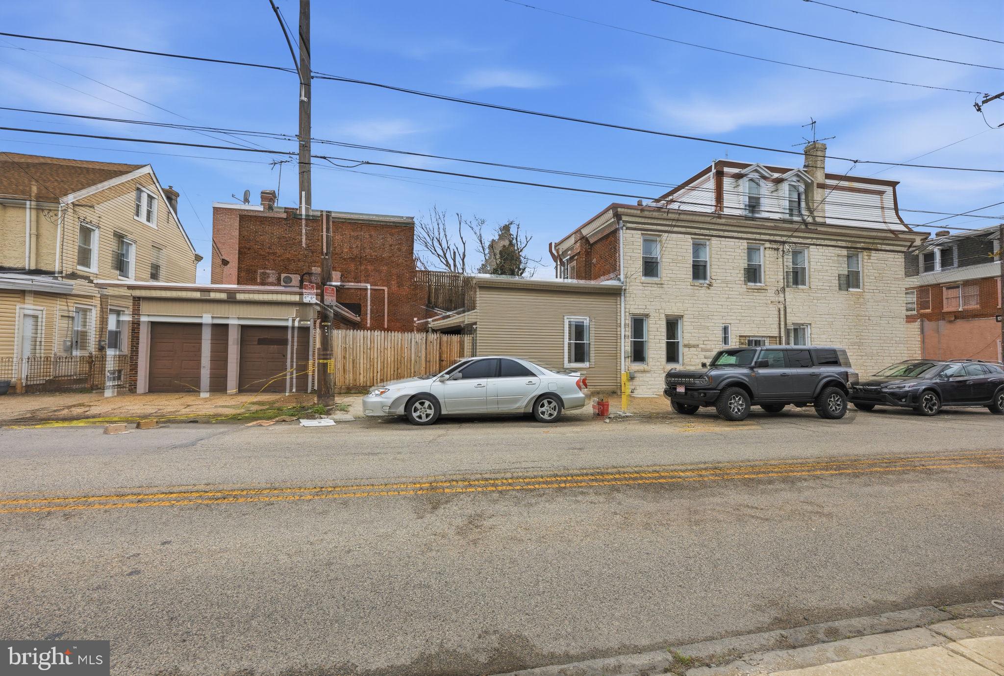 2638 NE PRATT STREET