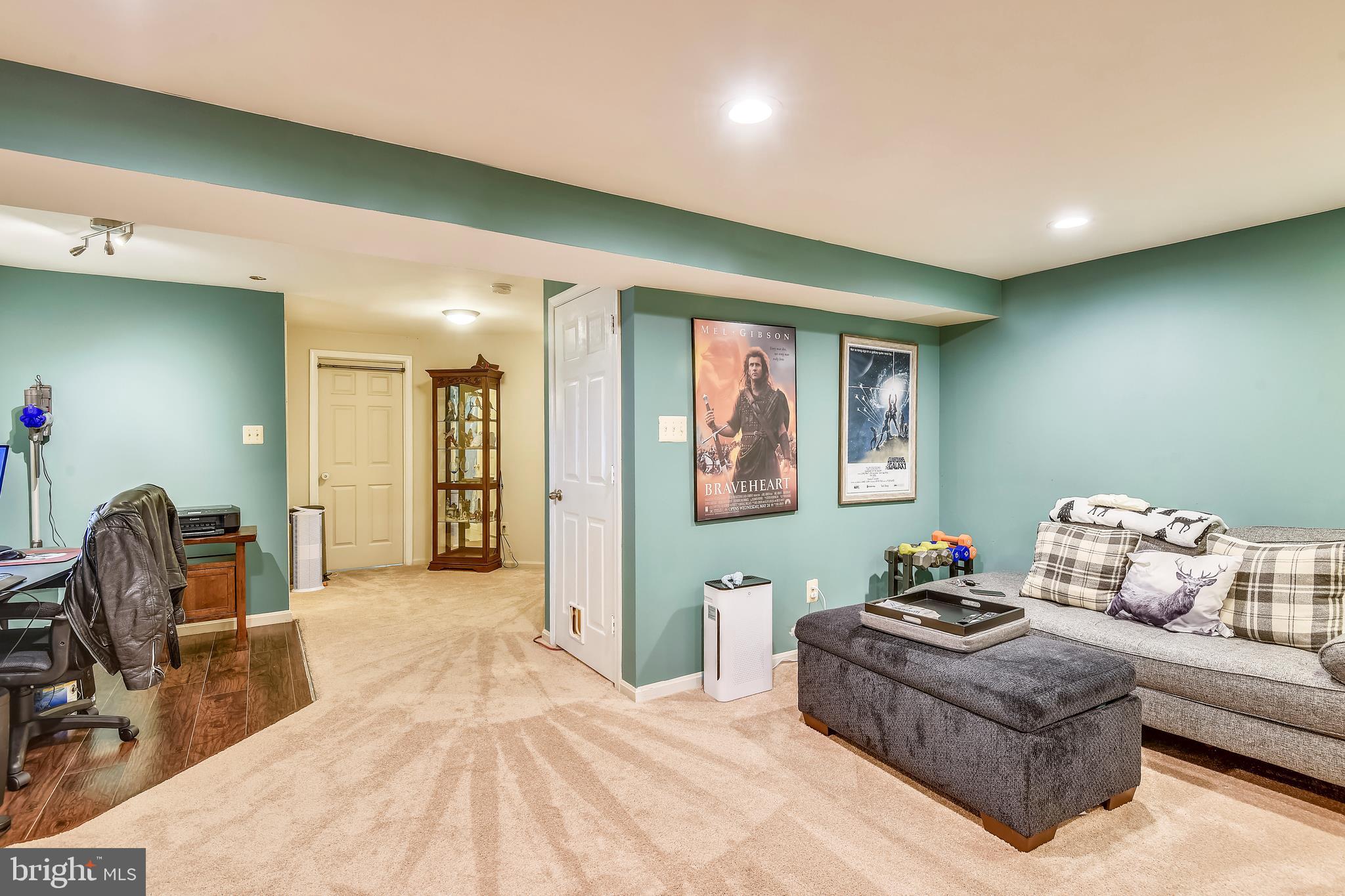 ASHBURN FARM - Residential