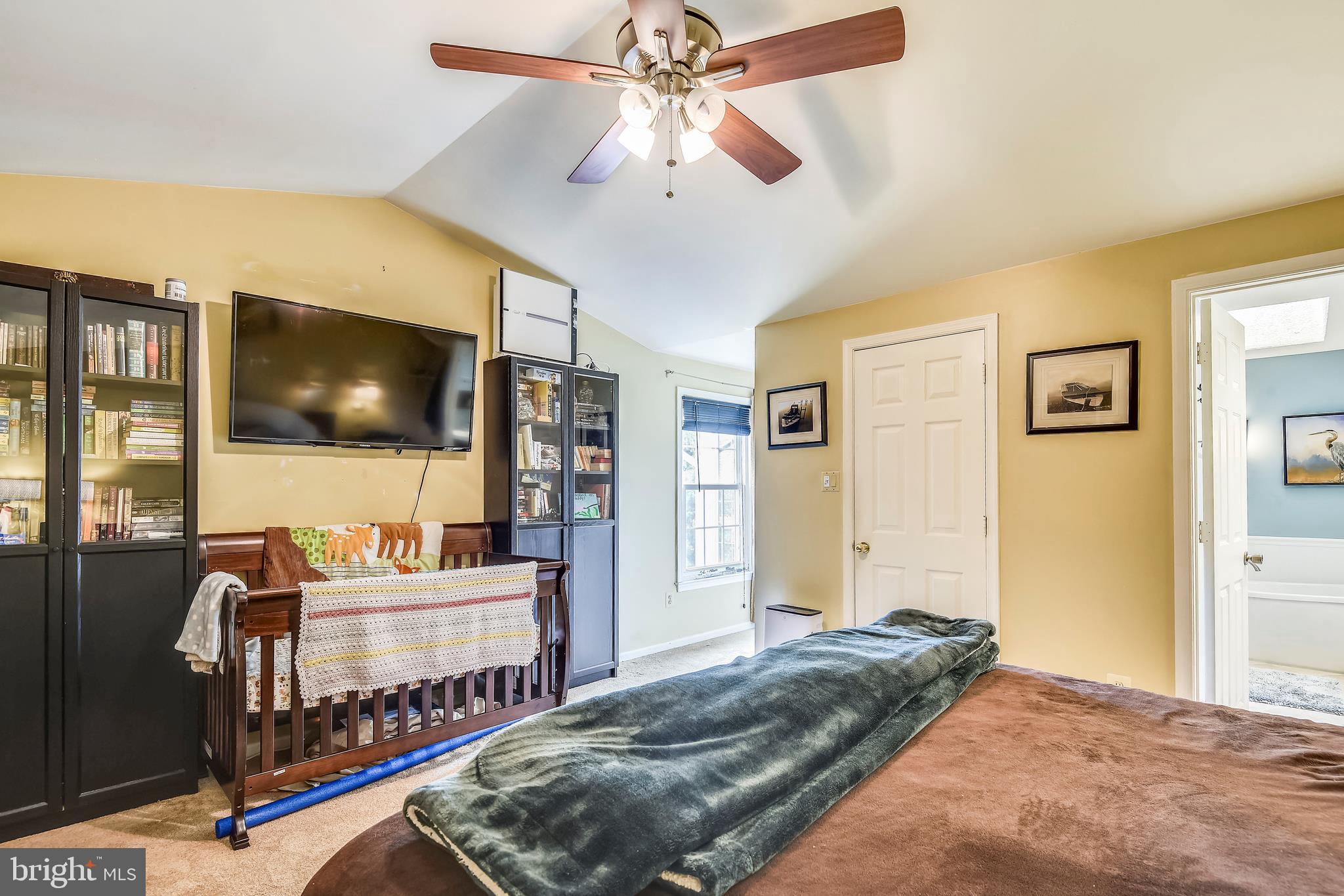 ASHBURN FARM - Residential