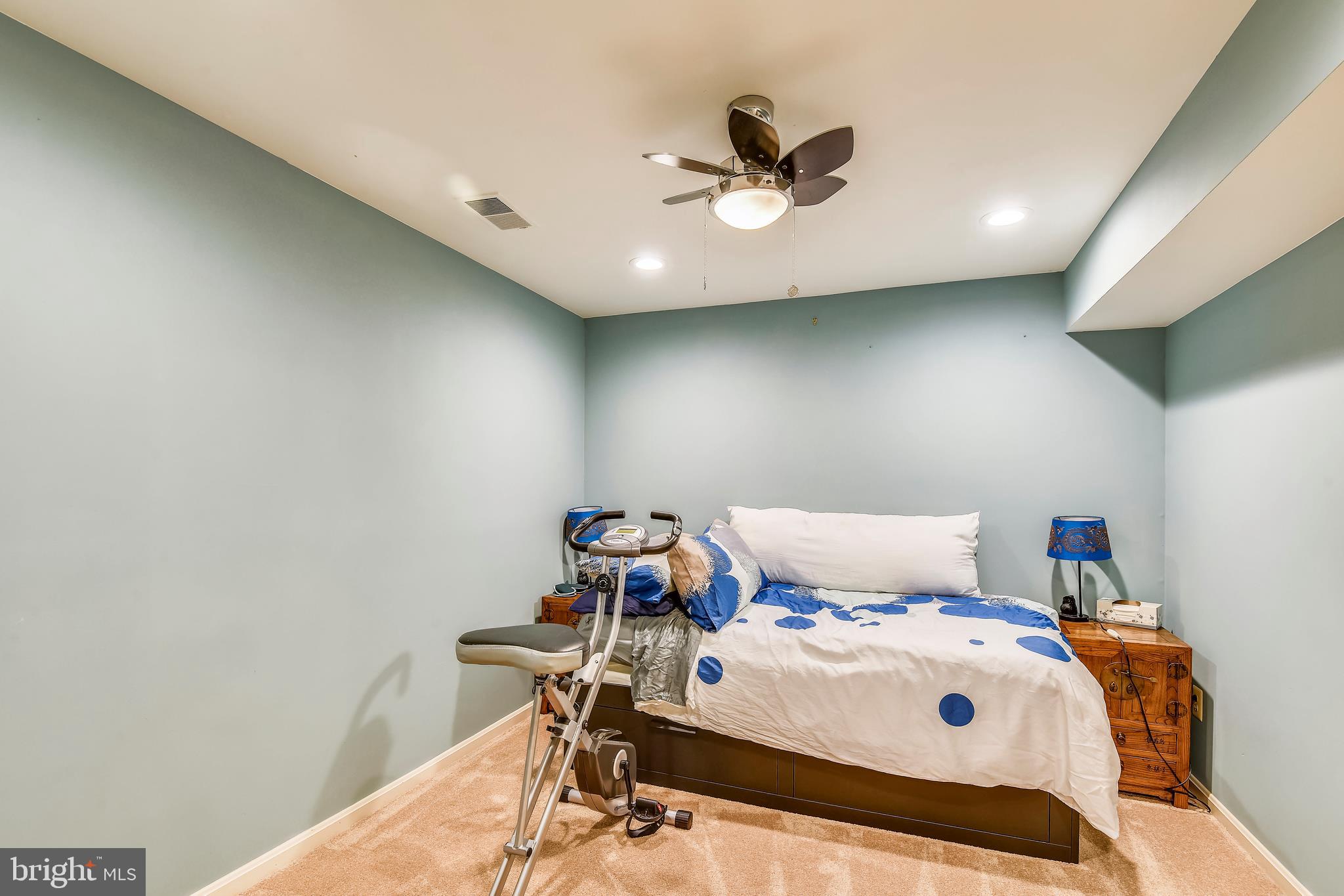 ASHBURN FARM - Residential