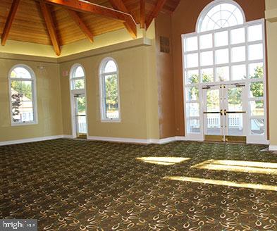 ASHBURN FARM - Residential