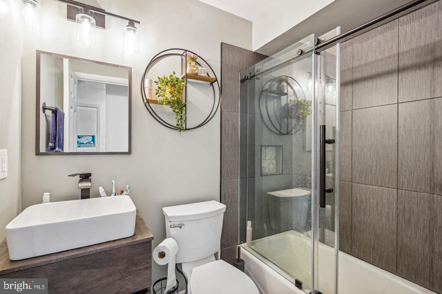 HUNGERFORD - Residential Lease