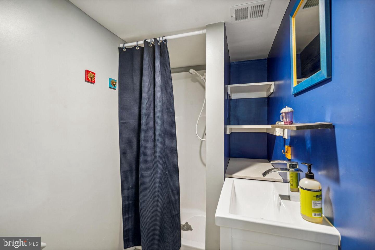 HUNGERFORD - Residential Lease