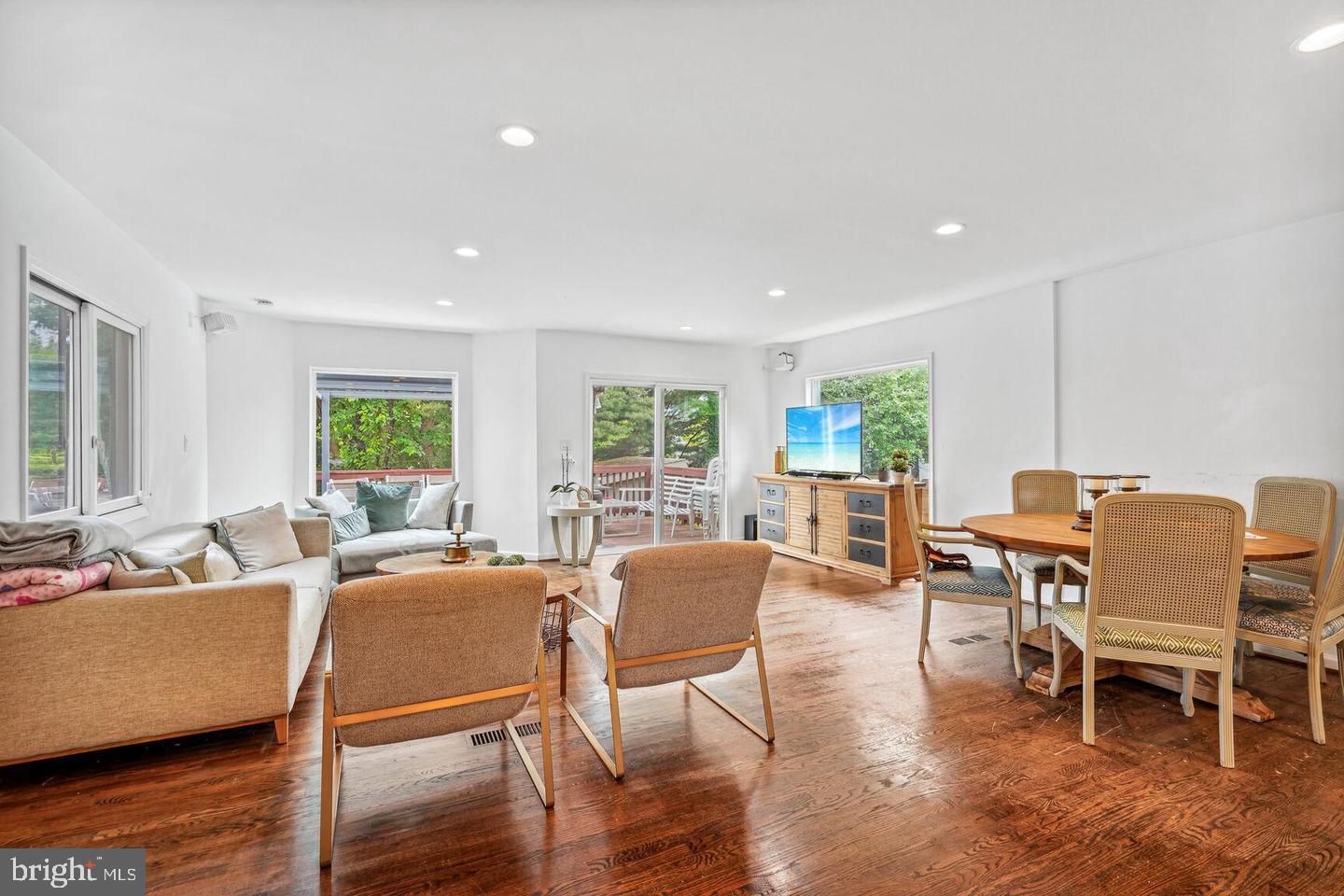 HUNGERFORD - Residential Lease