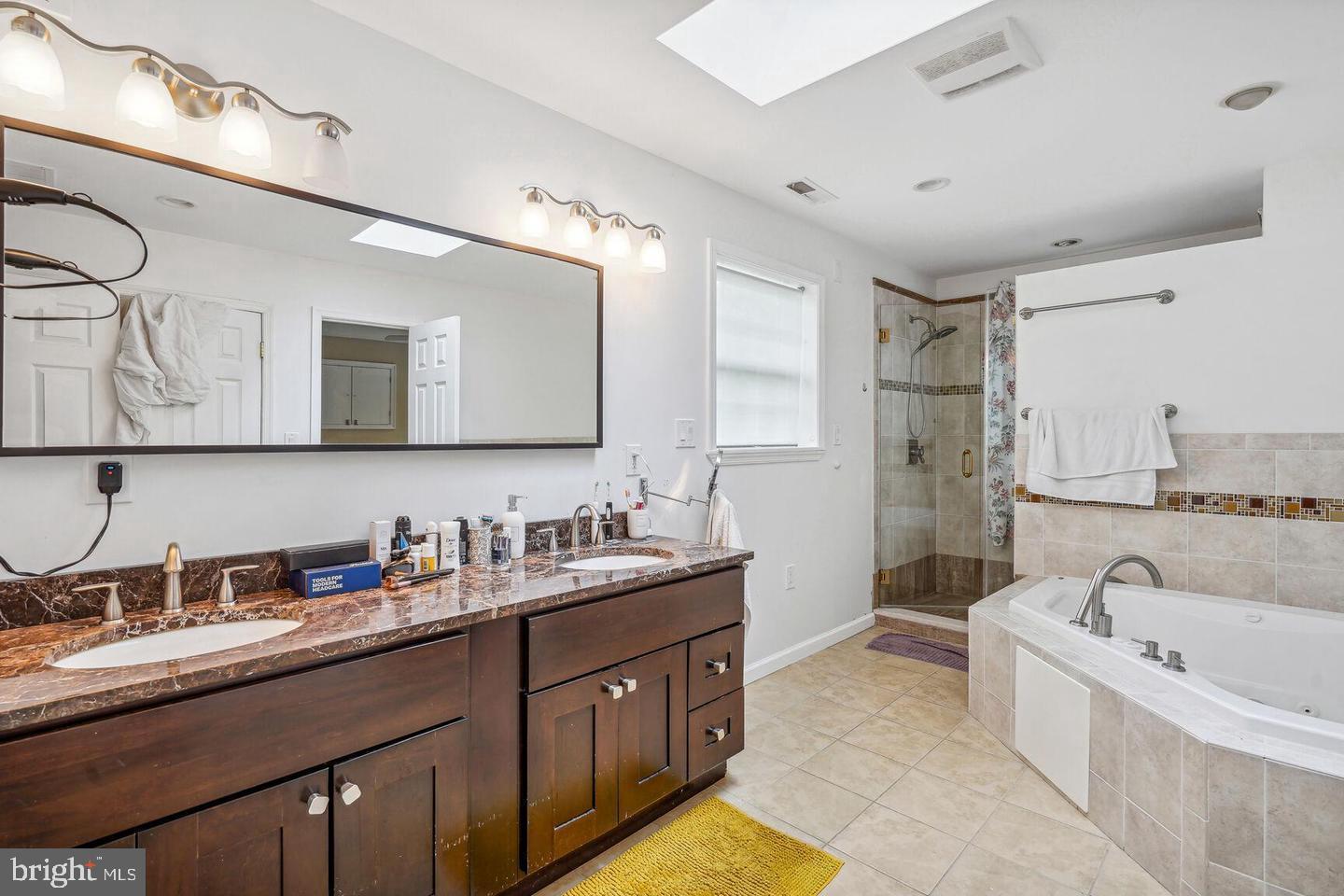 HUNGERFORD - Residential Lease