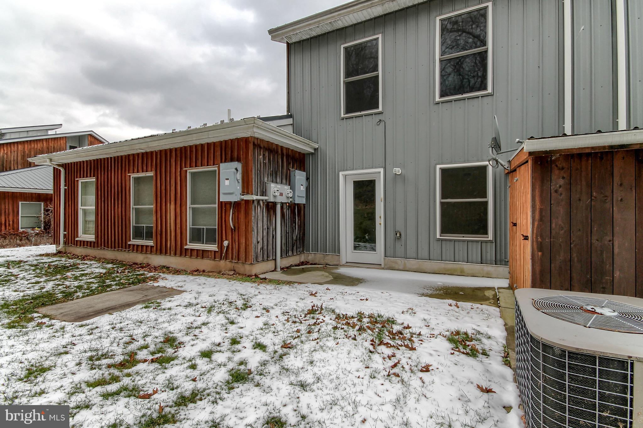 PETERSBURG COMMONS - Residential