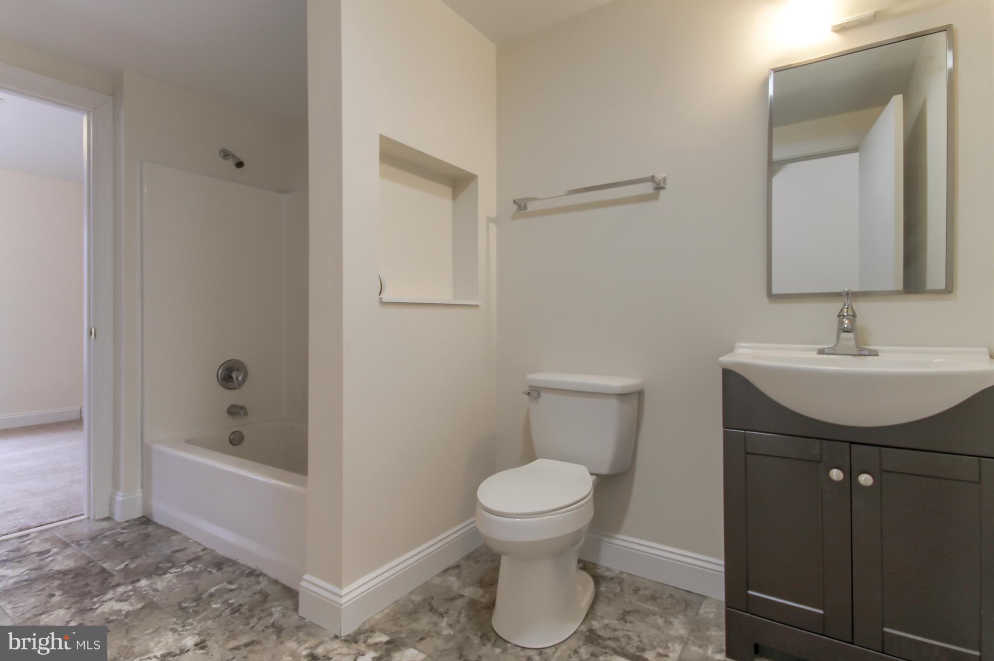 PETERSBURG COMMONS - Residential
