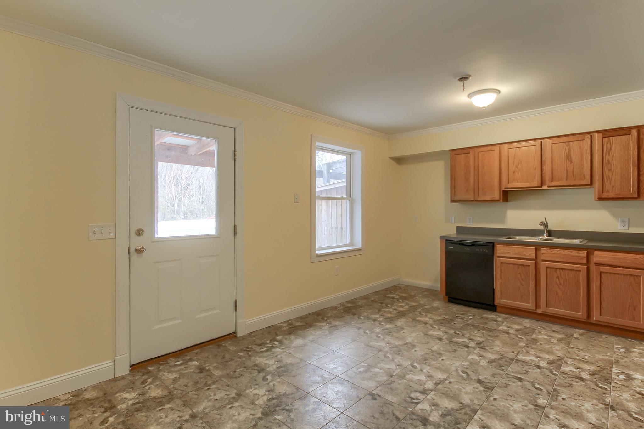 PETERSBURG COMMONS - Residential
