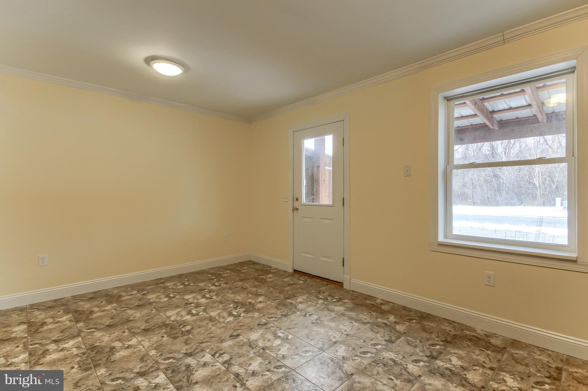 PETERSBURG COMMONS - Residential
