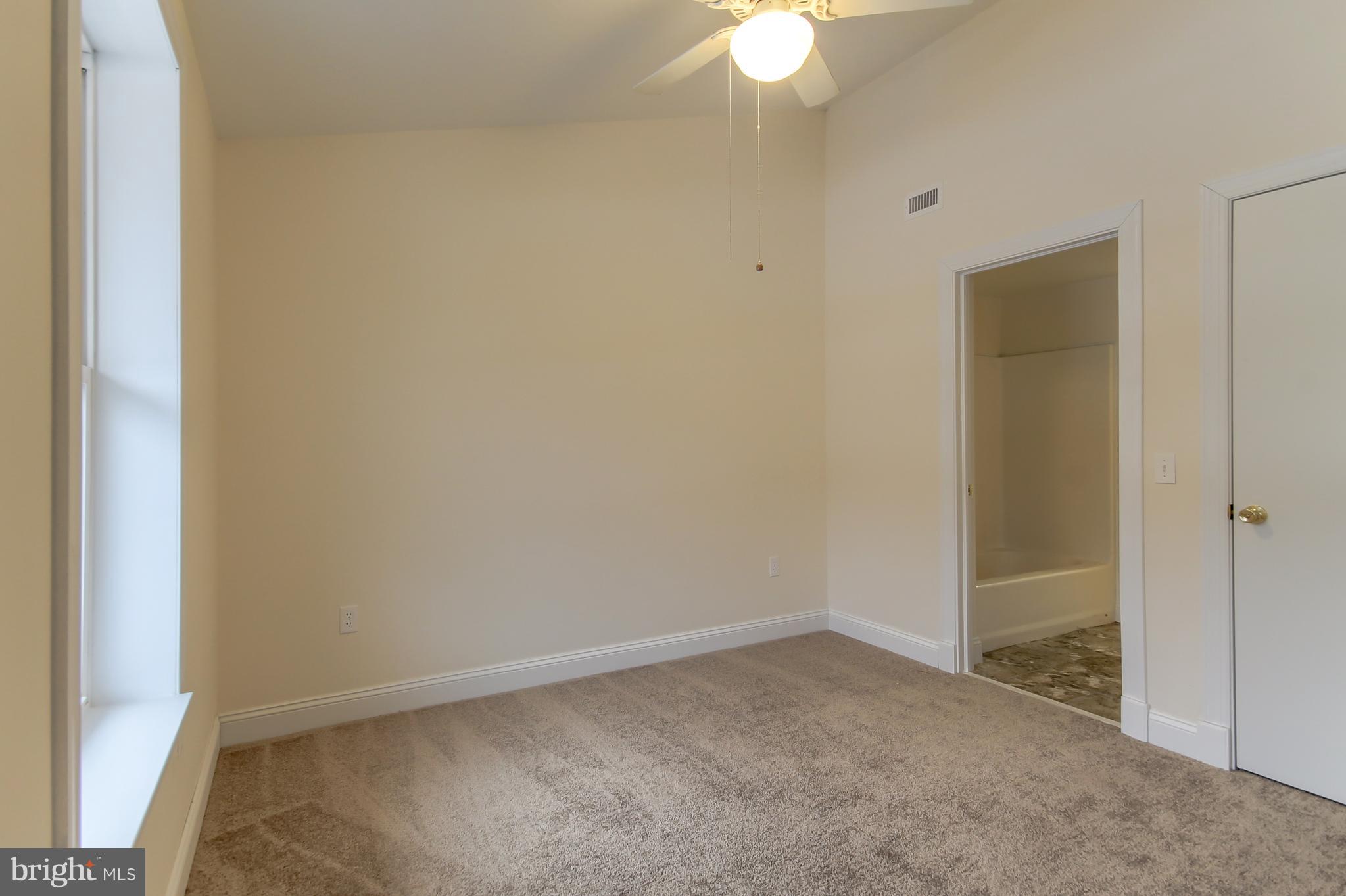 PETERSBURG COMMONS - Residential