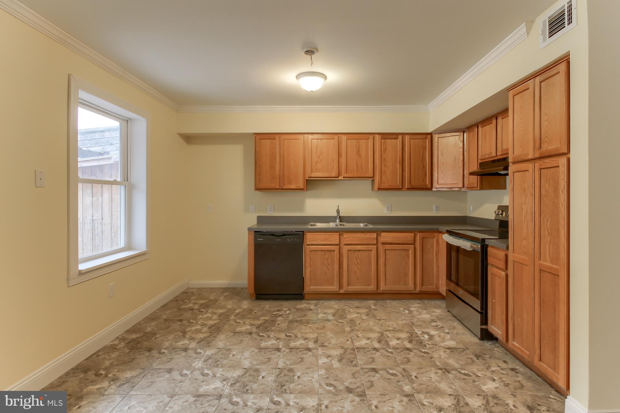 PETERSBURG COMMONS - Residential