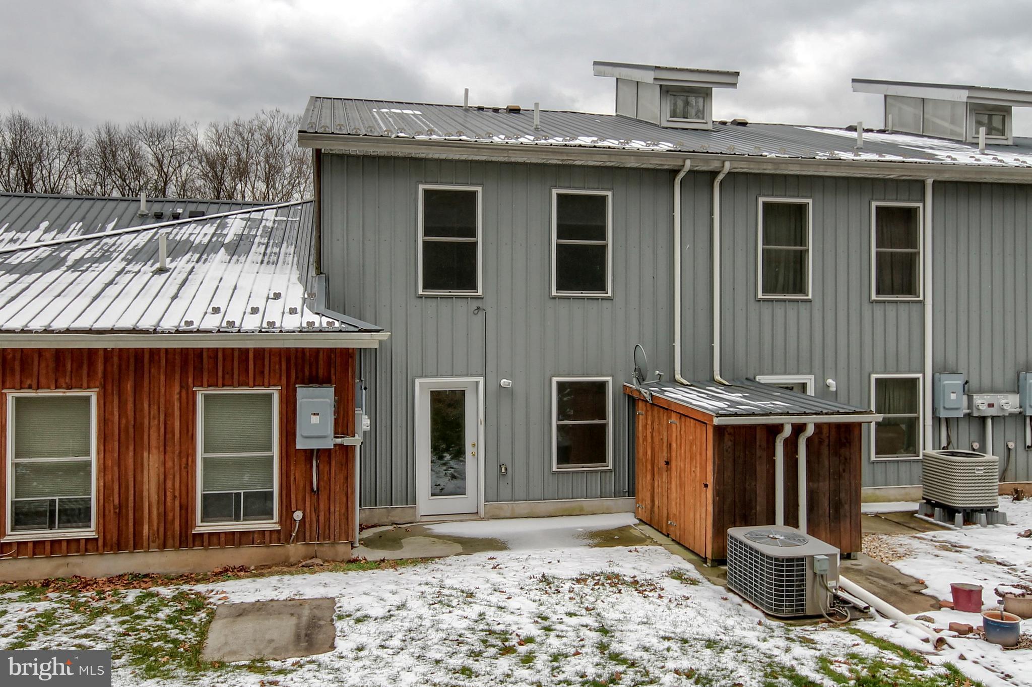 PETERSBURG COMMONS - Residential