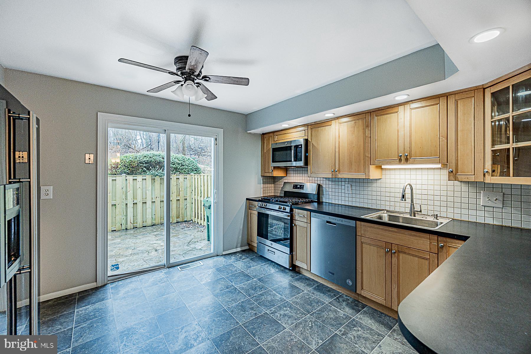 GREENBERRY WOODS - Residential