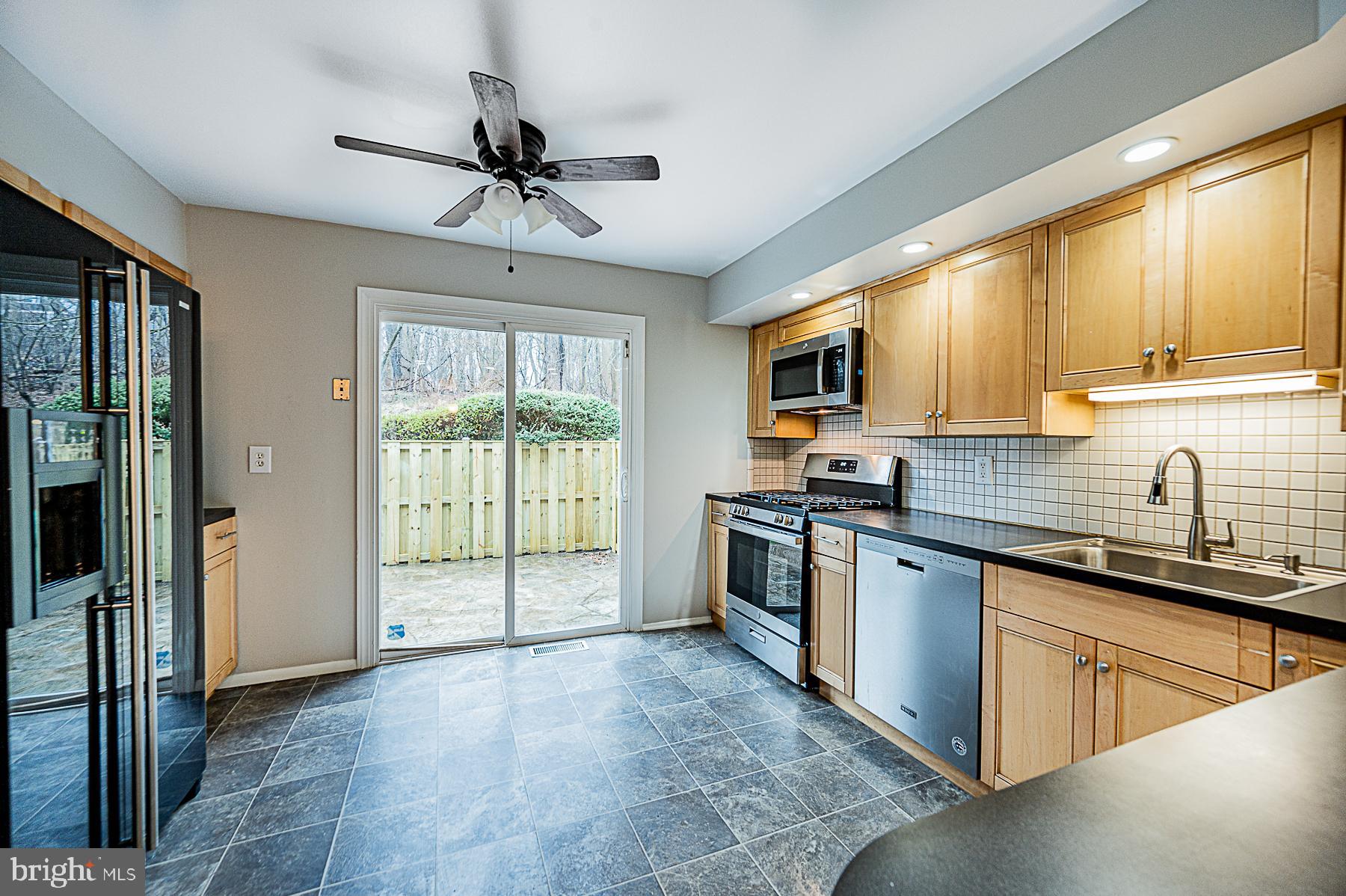 GREENBERRY WOODS - Residential