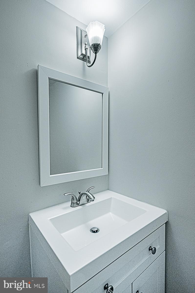 GREENBERRY WOODS - Residential